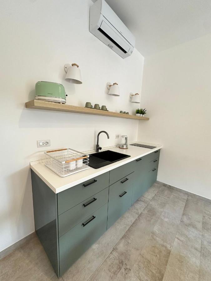 633 Appia Design Guest house