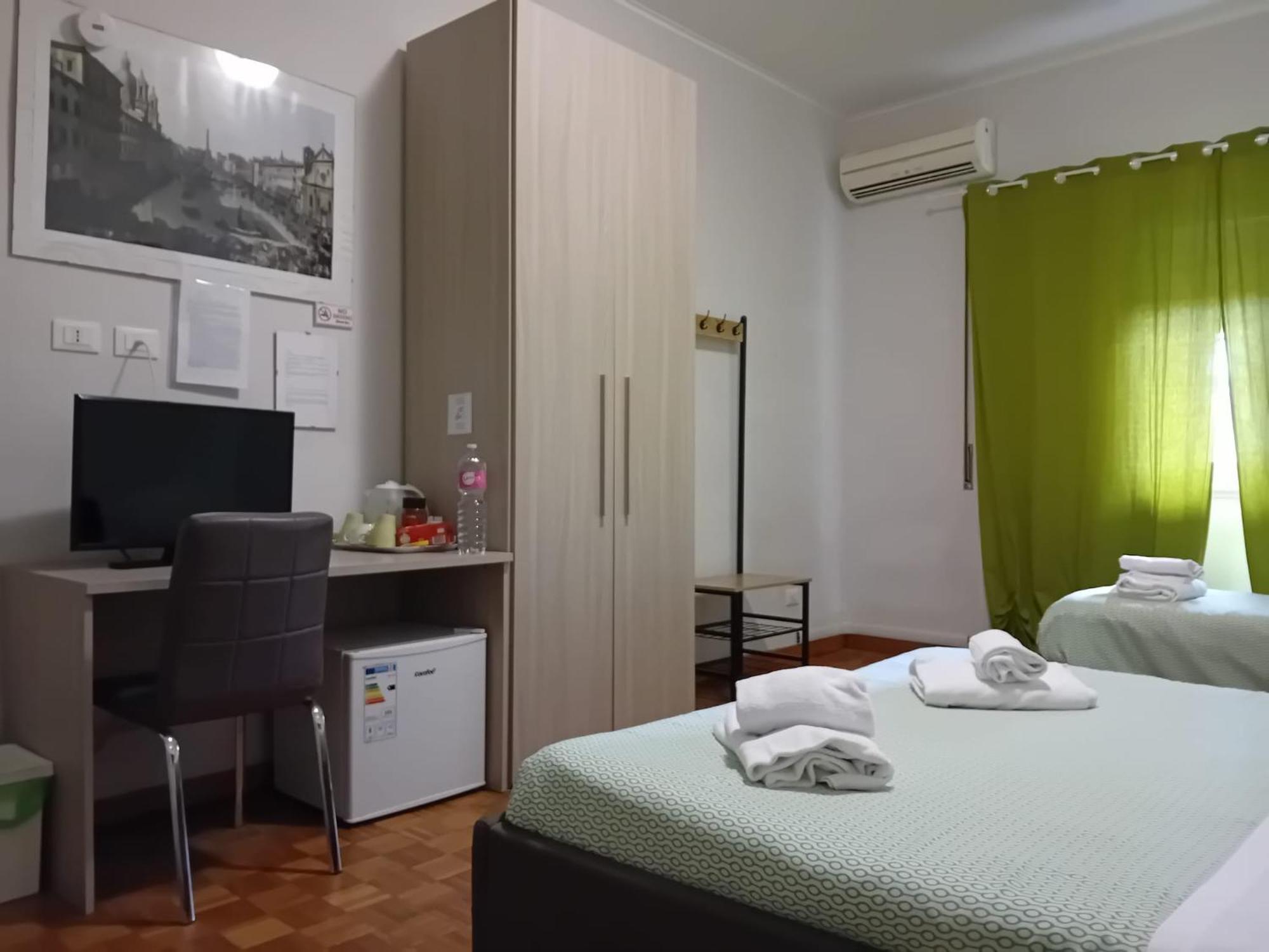 Guest house Olimpica Relais Guest House 2*