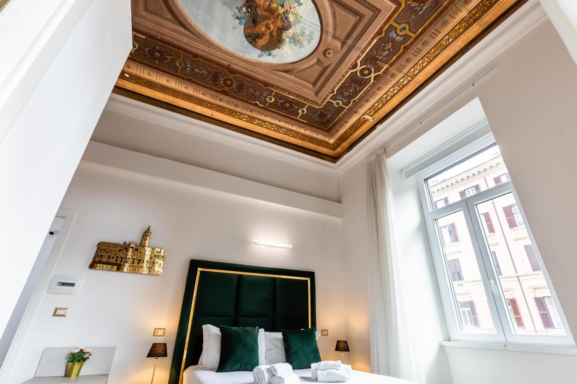 Cavour Luxury - Lr Collection *
