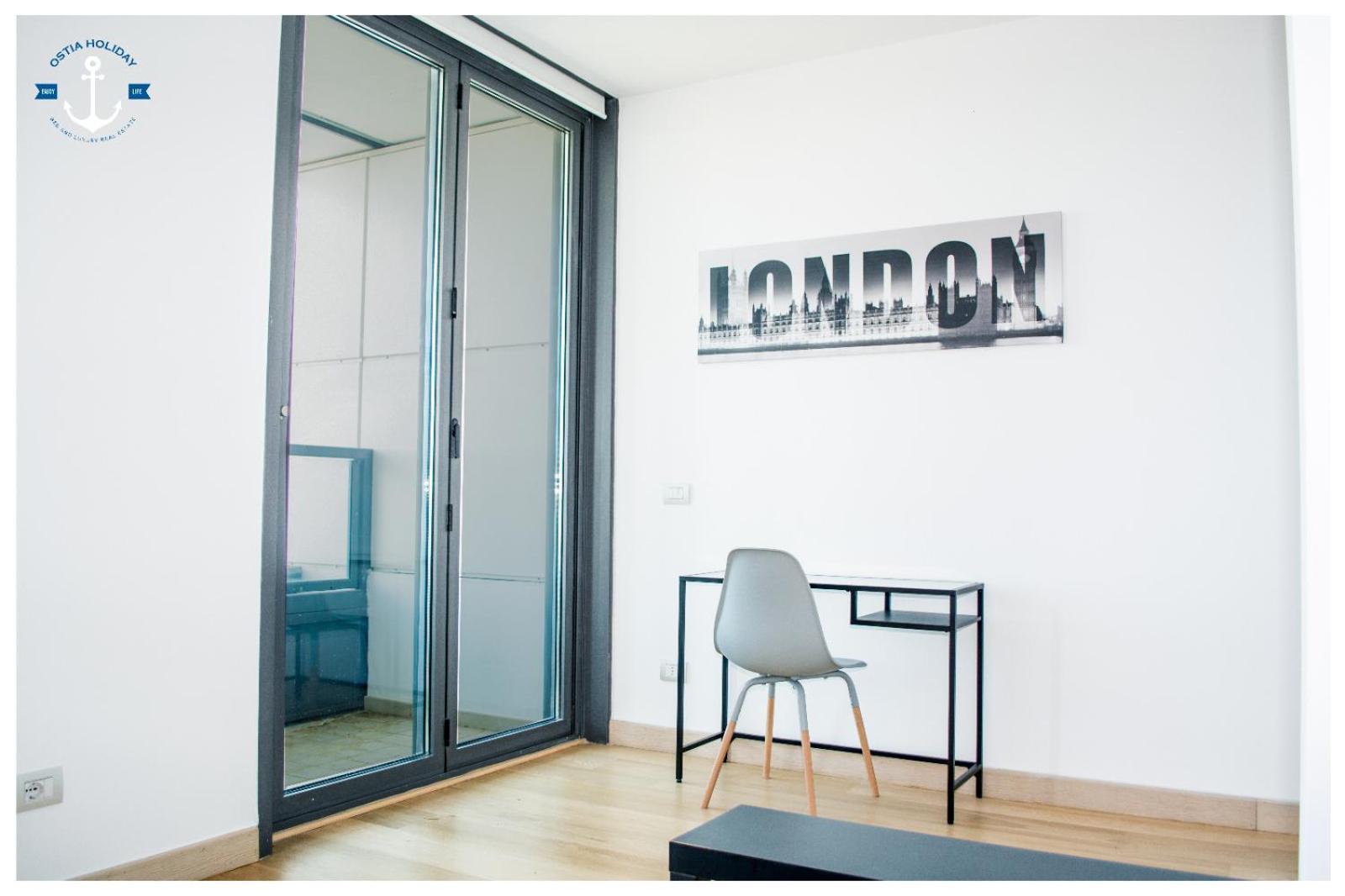 Eurosky Twelve Apartment