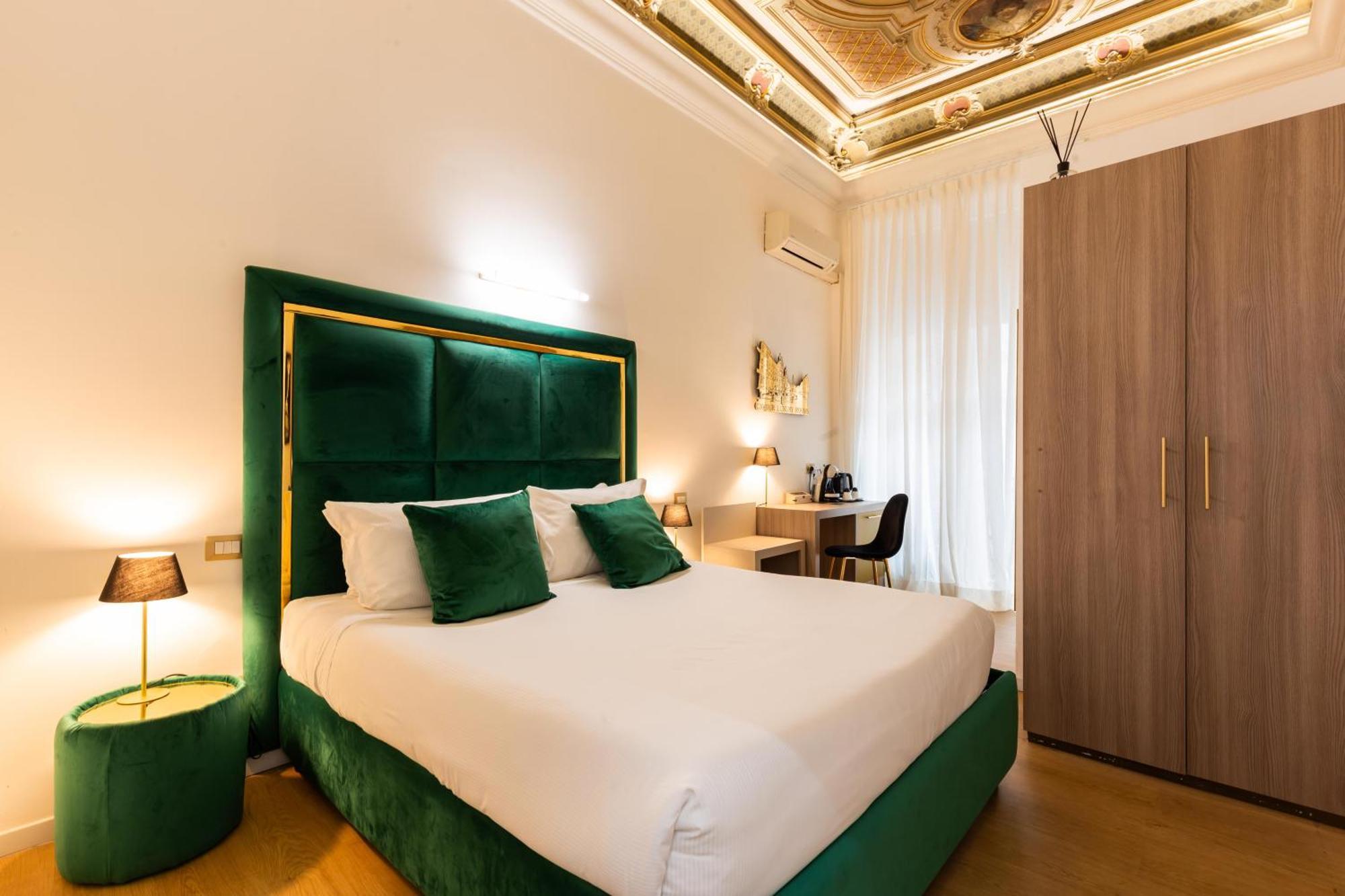 Cavour Luxury - Lr Collection *