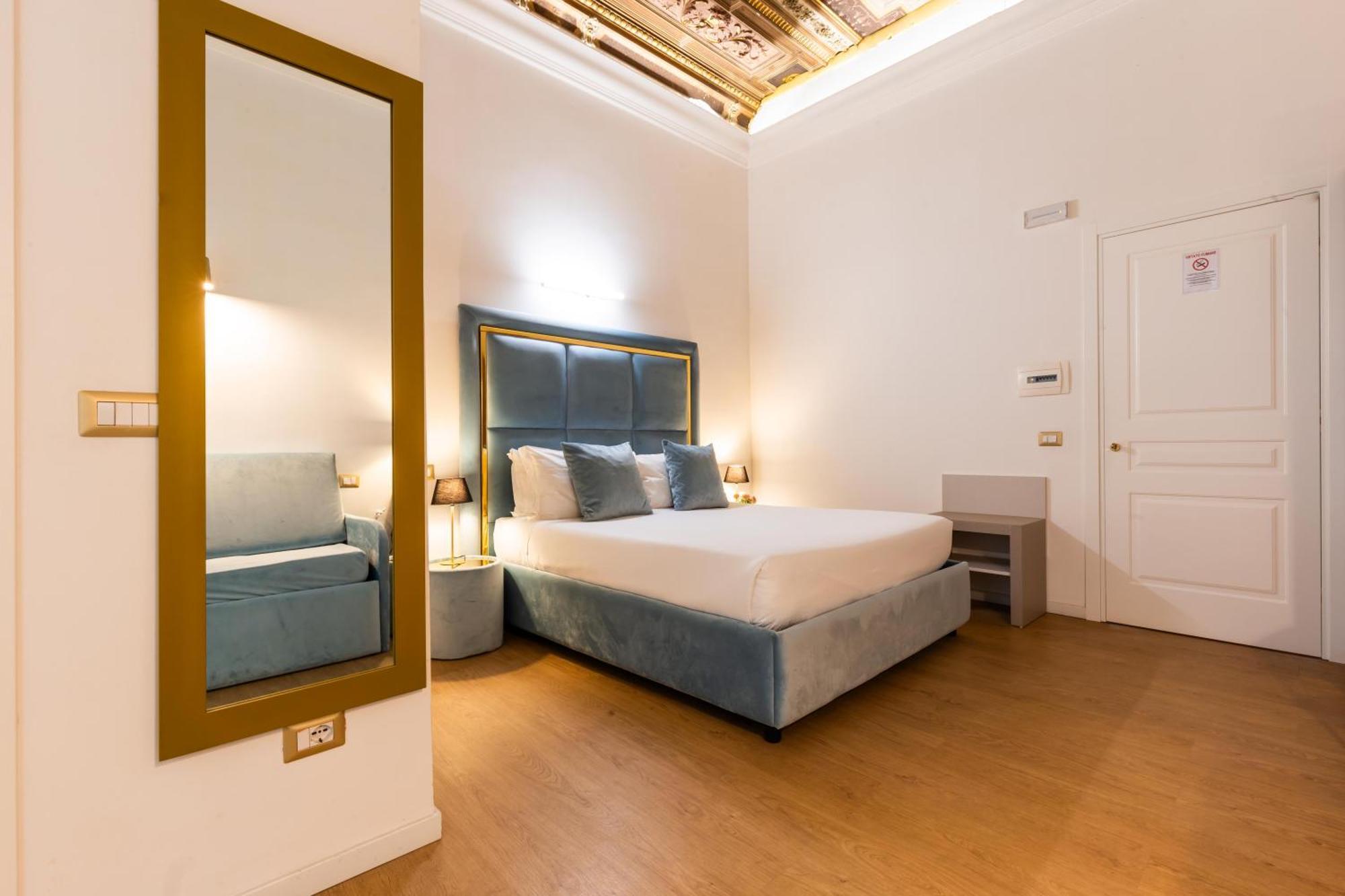 Cavour Luxury - Lr Collection
