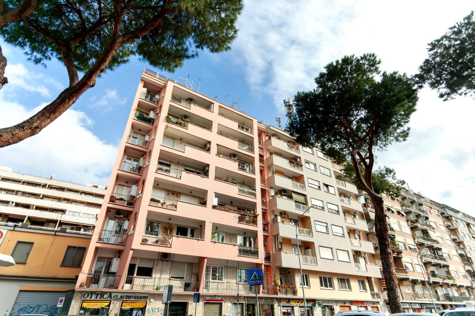 Appia Nuova Lucrezia Roma