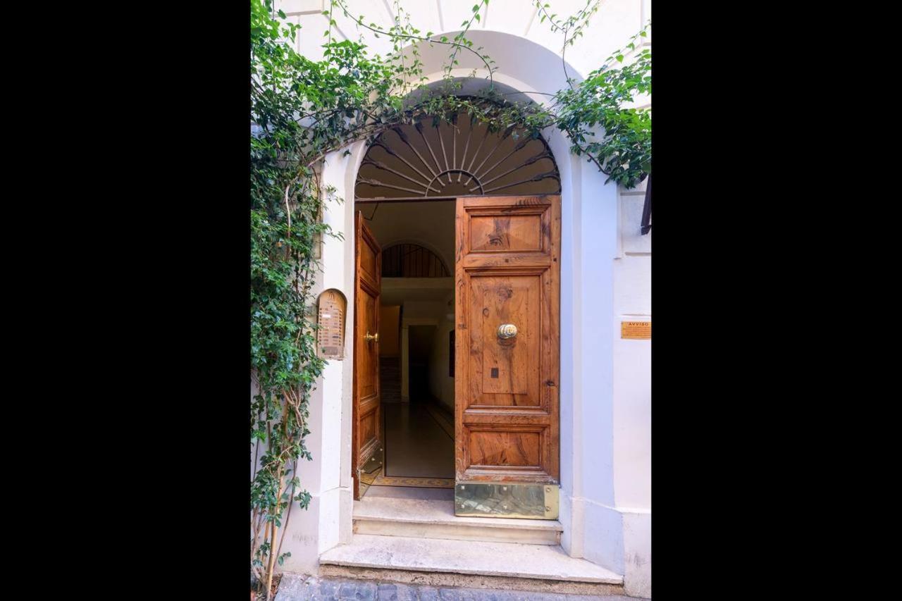 Apartment Borgovi House *