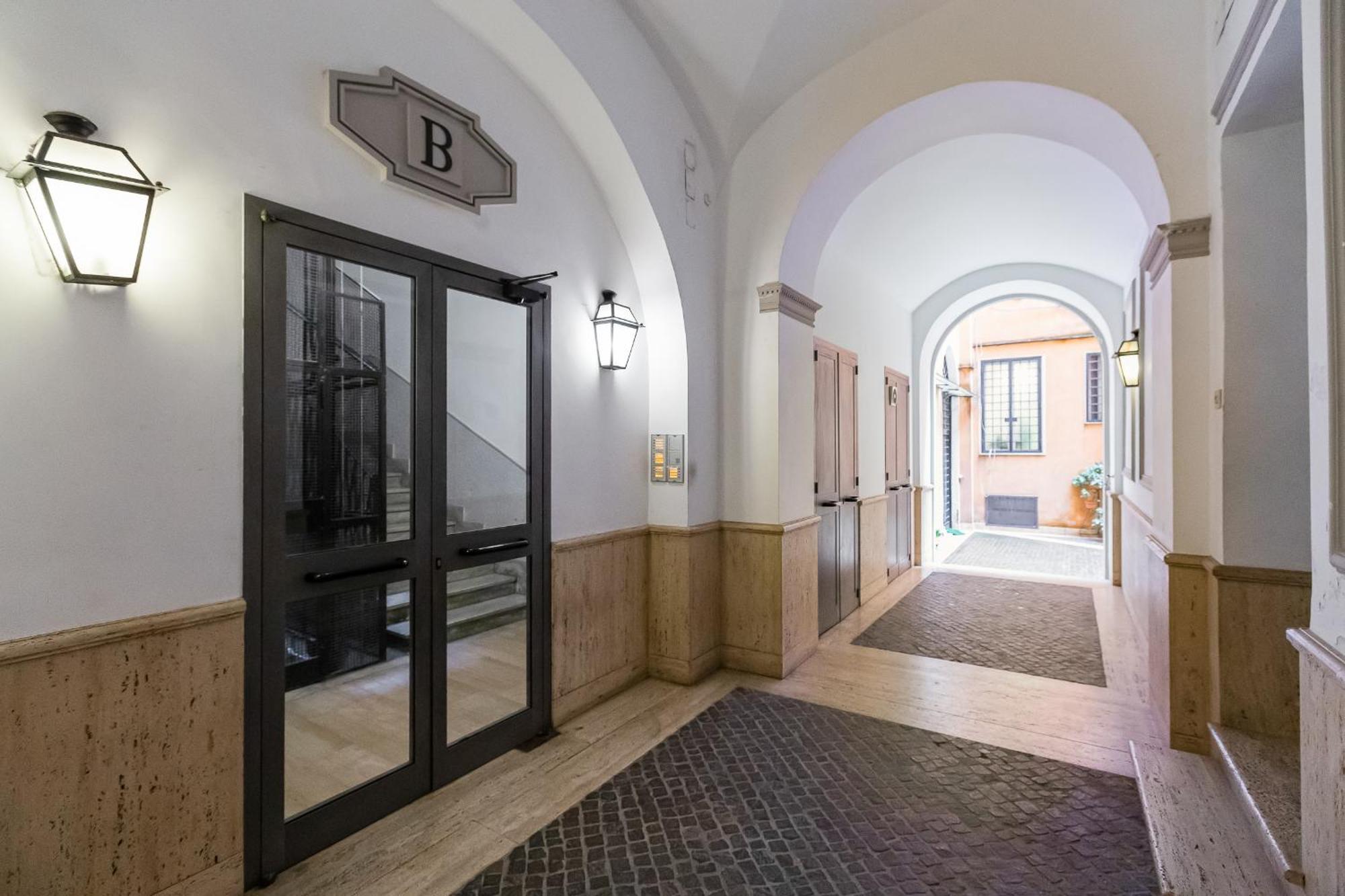 New Barberini Area Appartement *