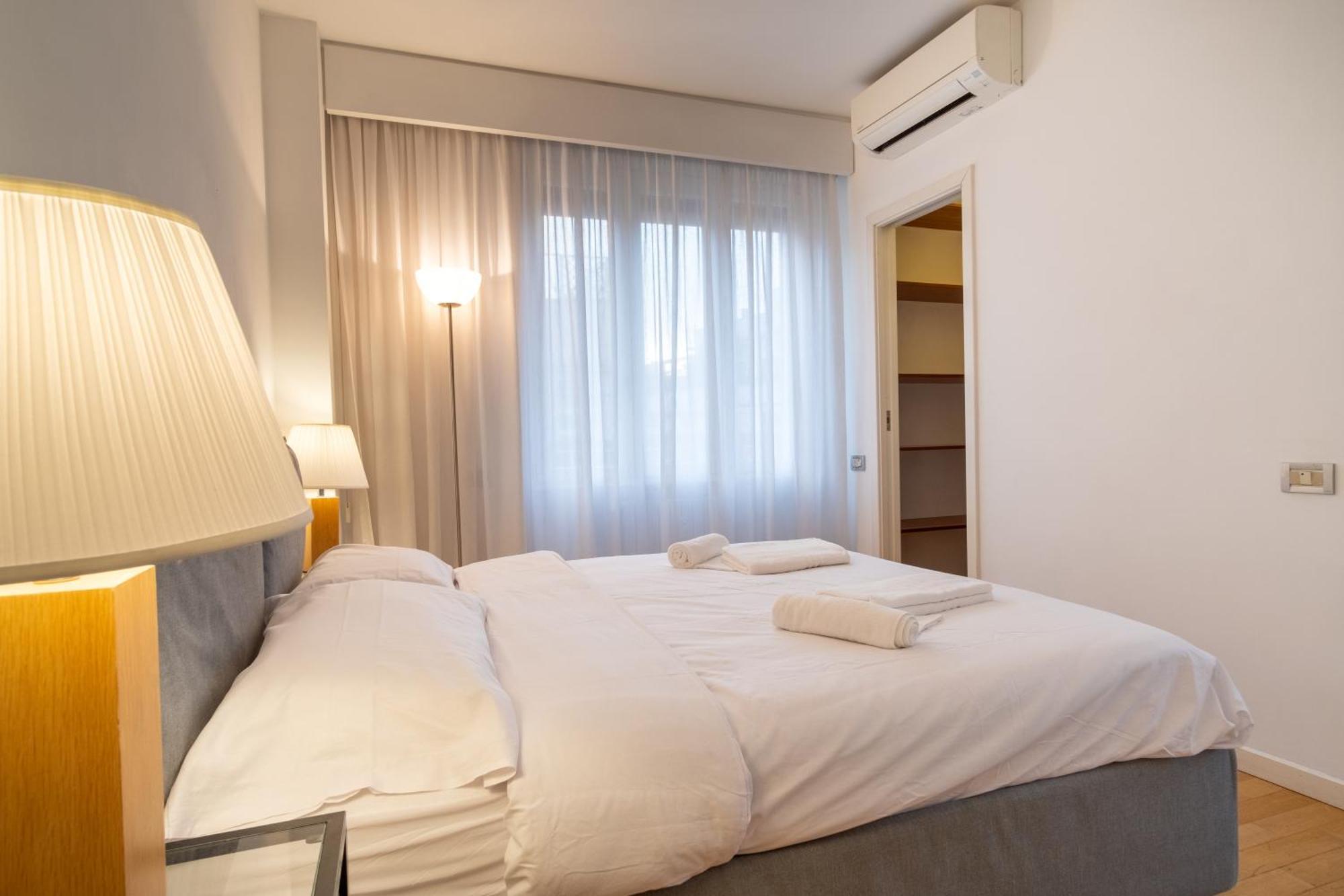 Attic With Terrace And Jacuzzi - Luxury Appartement Rome