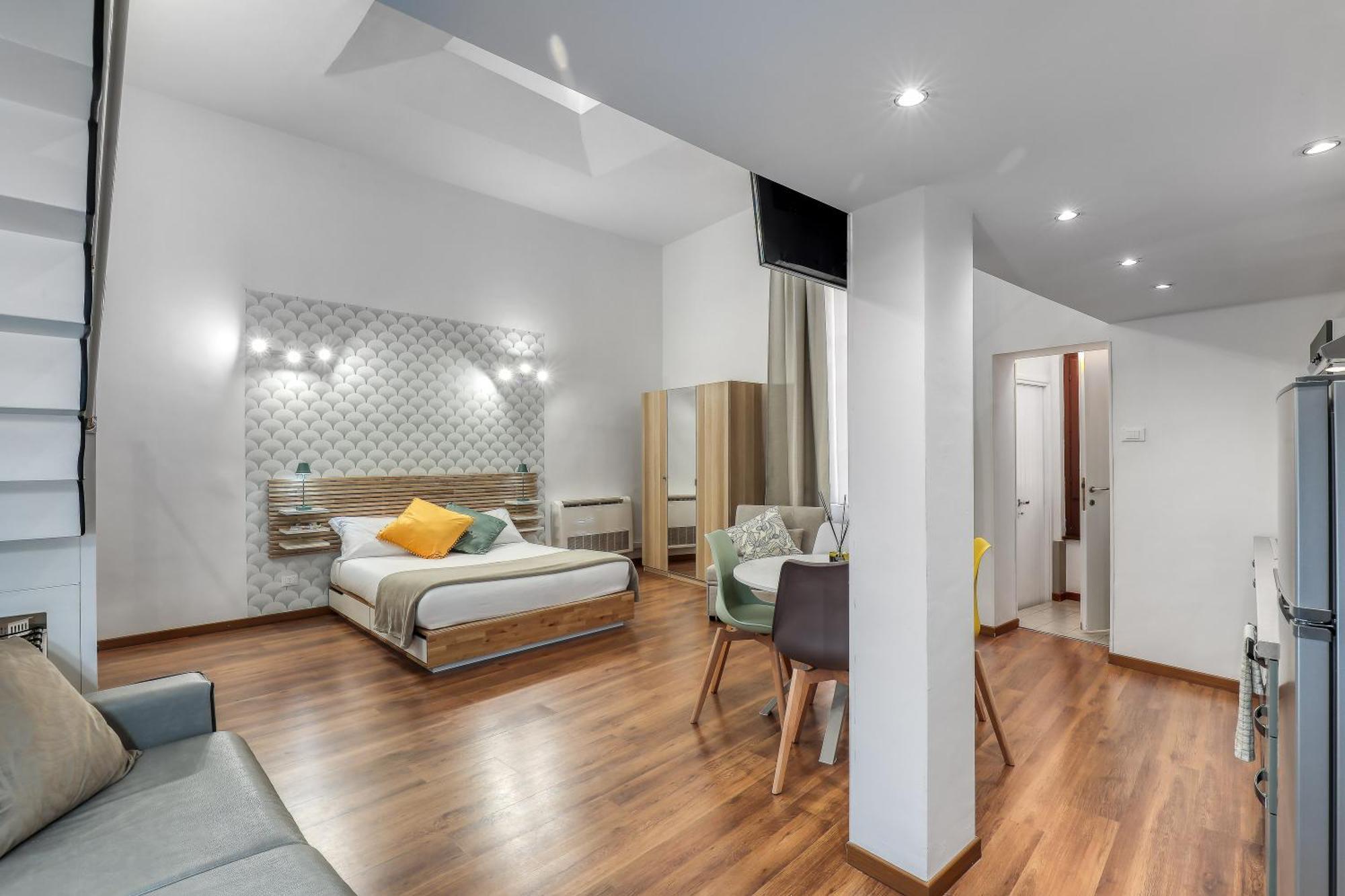 Apartment Atrhome Essential Loft Canova *