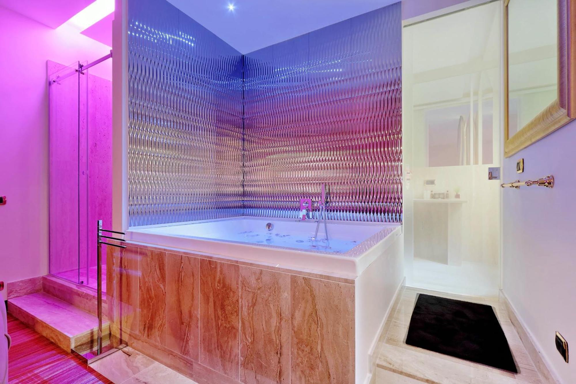 Spanish Gold Edition Apartment