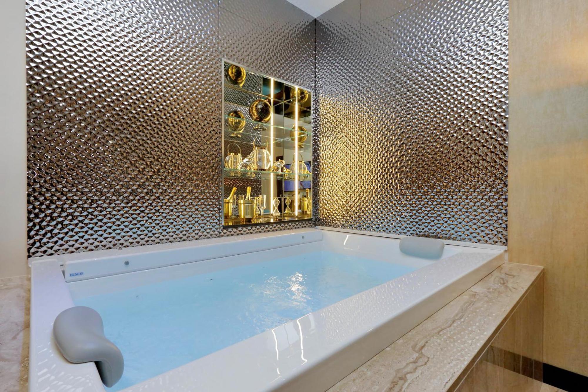 Apartment Spanish Gold Edition Rome