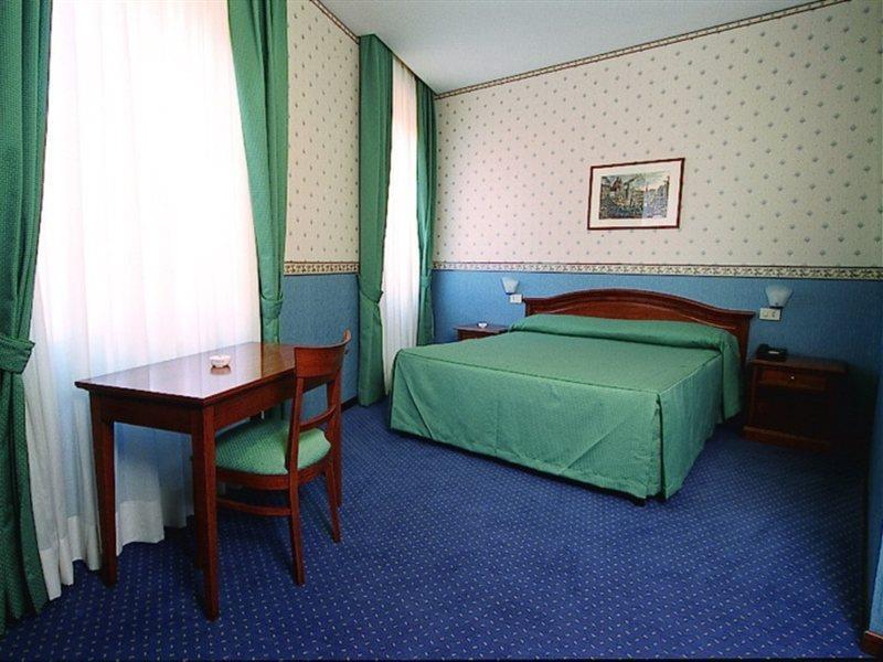 Adriatic Hotel Rome