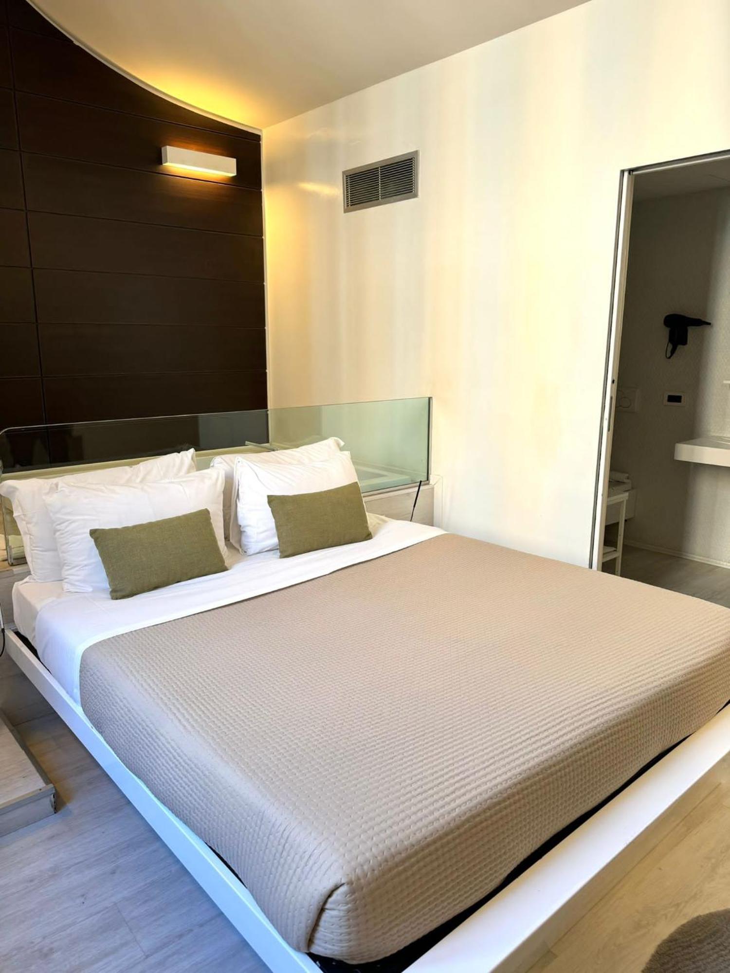 Hotel Navona 2*