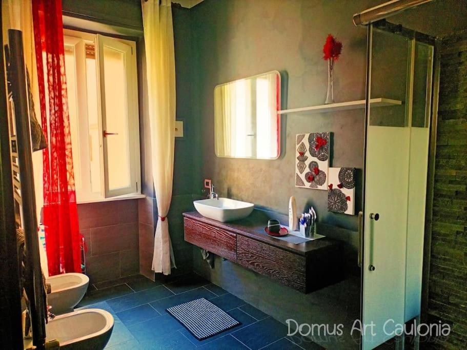 Domus Art Caulonia Appartamento *