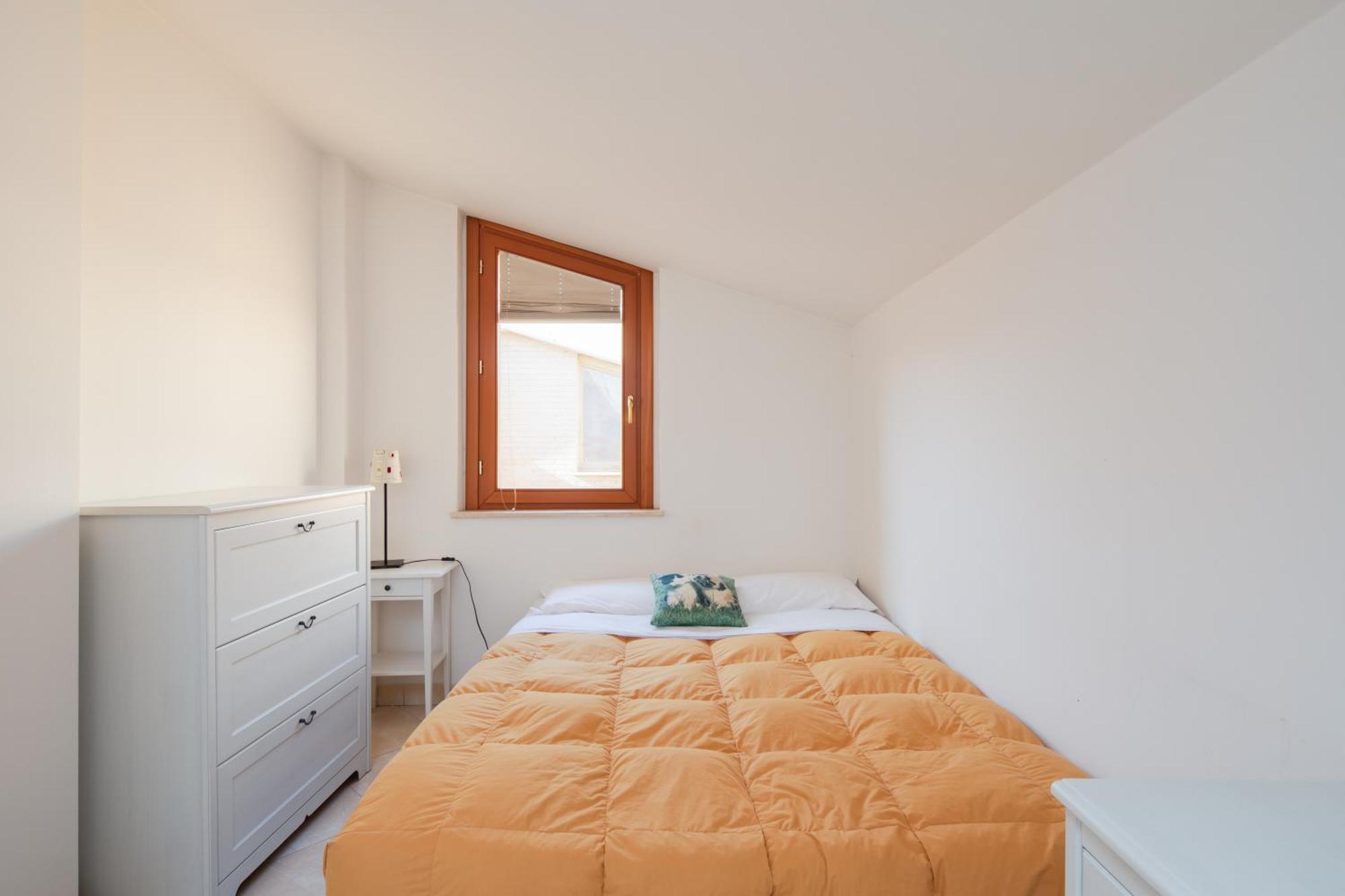Apartment Eur Moravia Attico Panoramico Con Terrazzo, Fino A 5 Ospiti