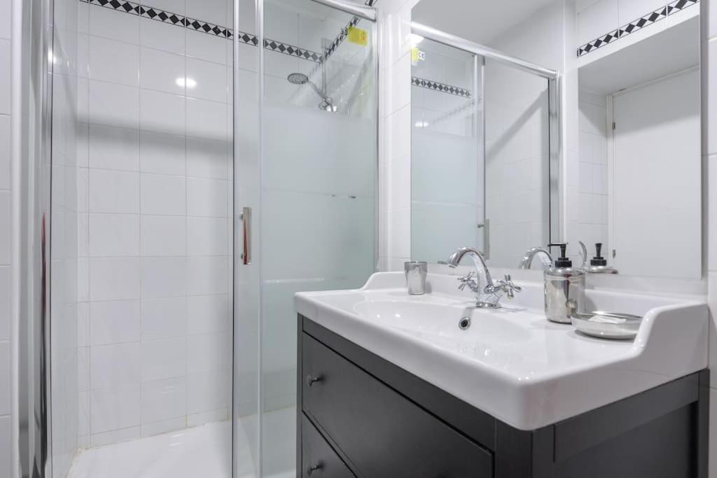 Discover The Pantheon From The Berardi Flat Appartement