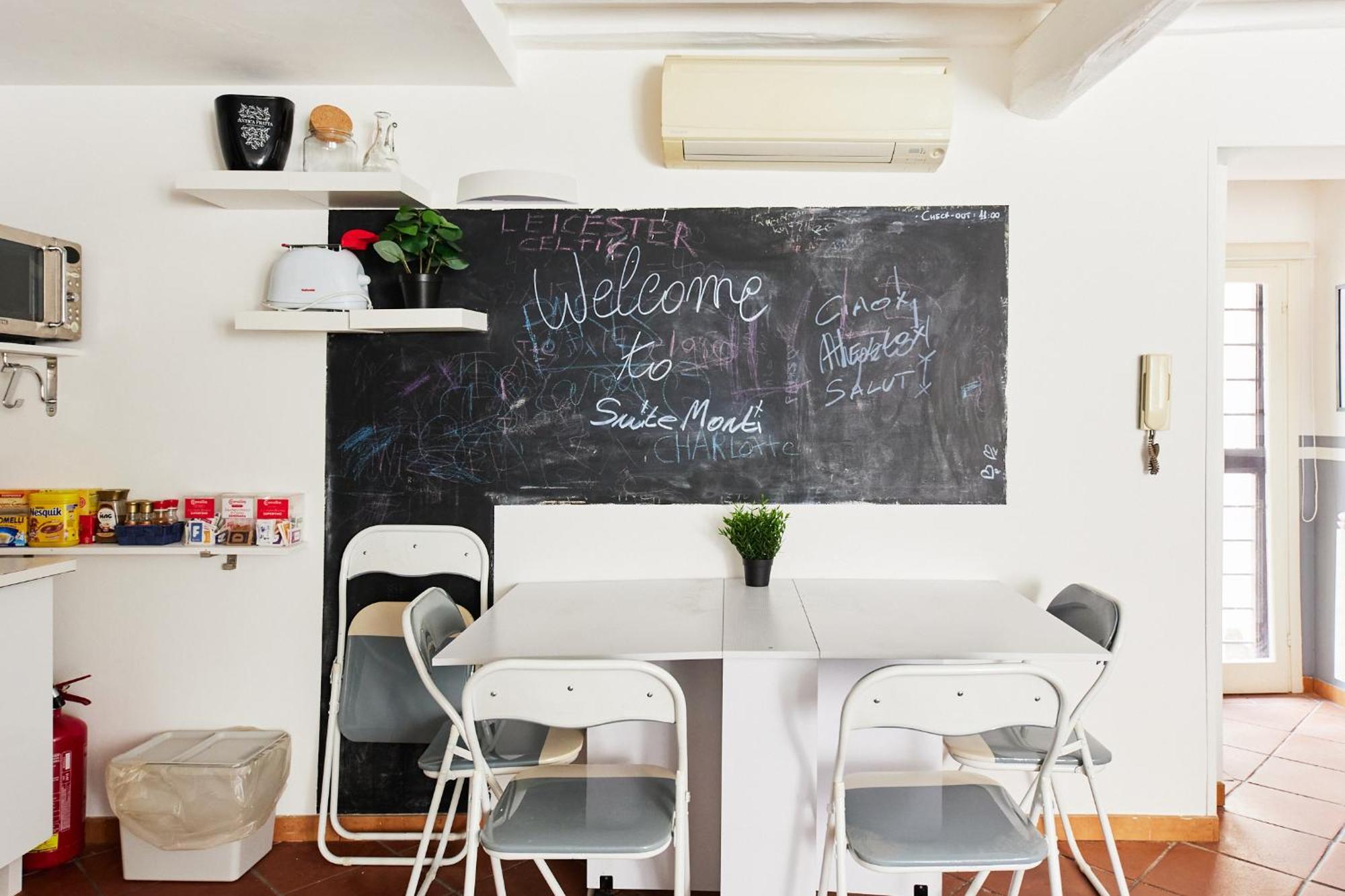 Iflat Wonderful In Monti Appartement