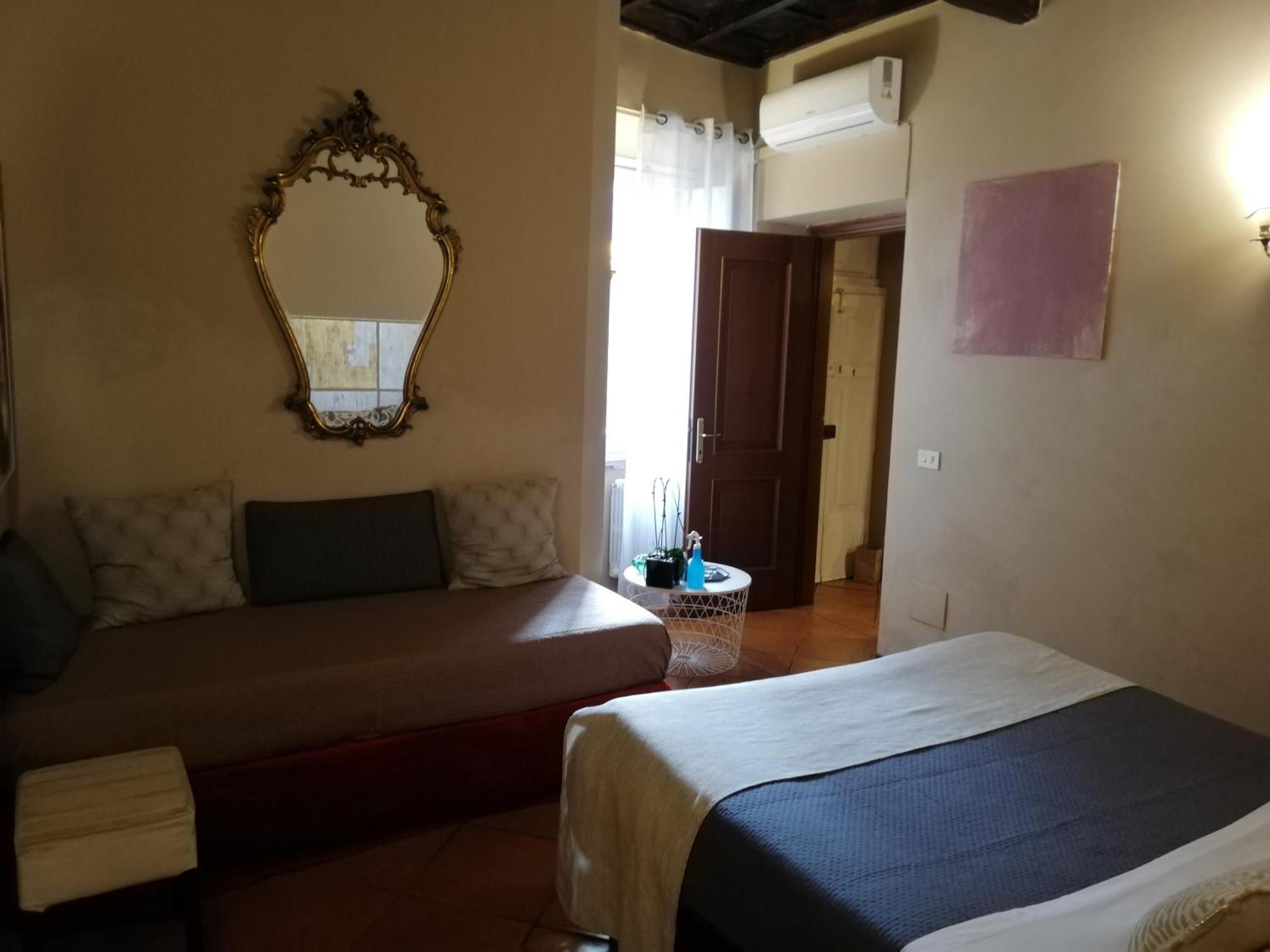Campo De Fiori Holiday home *
