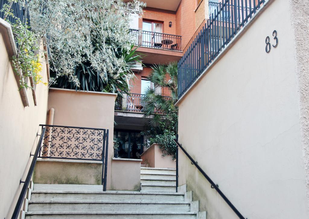 Fermata San Pietro - Con Parcheggio Apartment