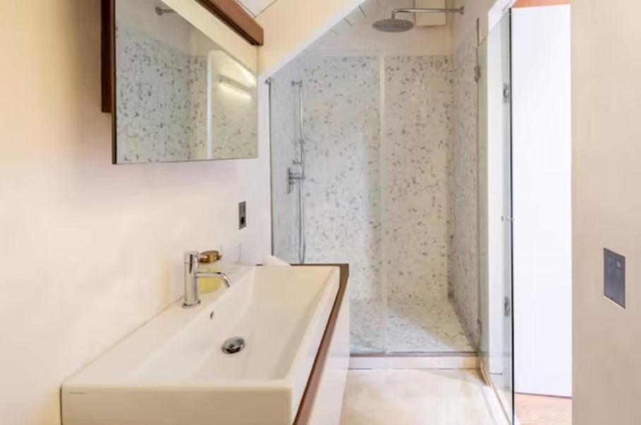 Luxury Mansard Borghese * Roma