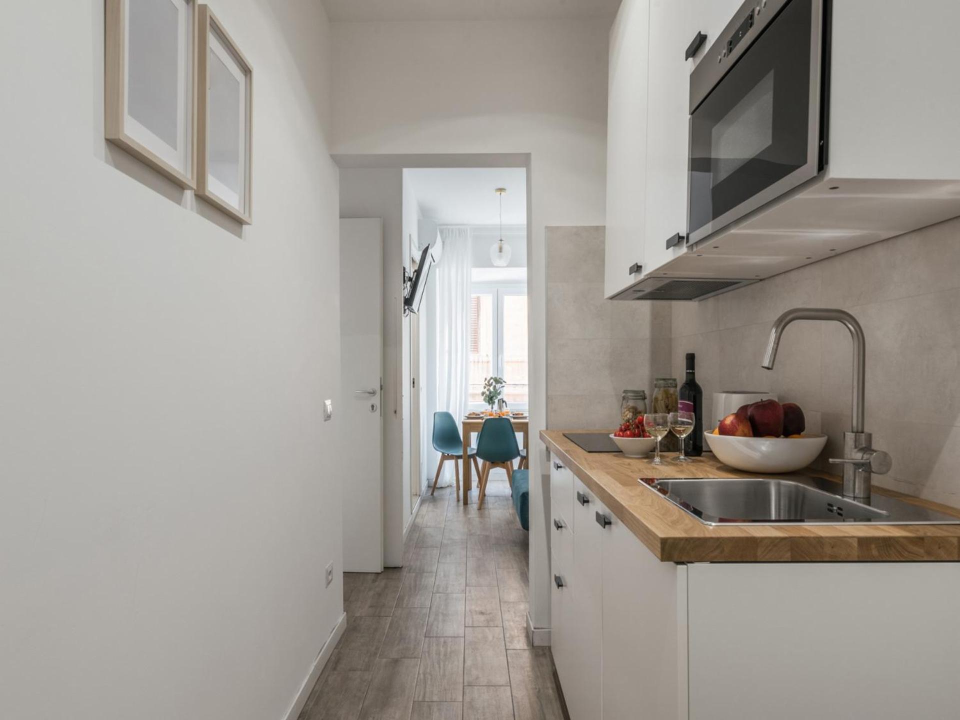 Apartment The Rent - Three-room Near The Colosseum Rome