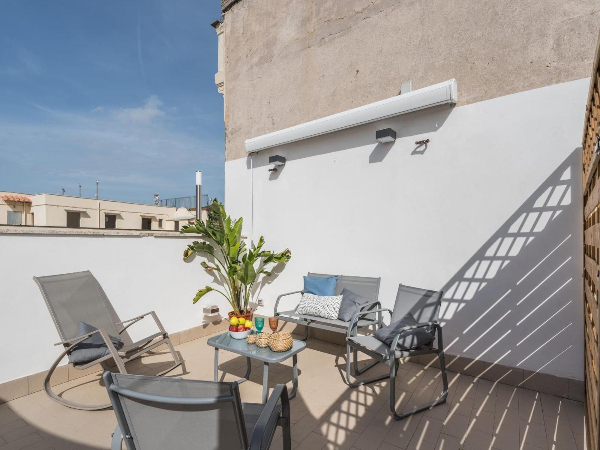 The Best Rent - Beautiful With Terrace Near Colosseo Rome