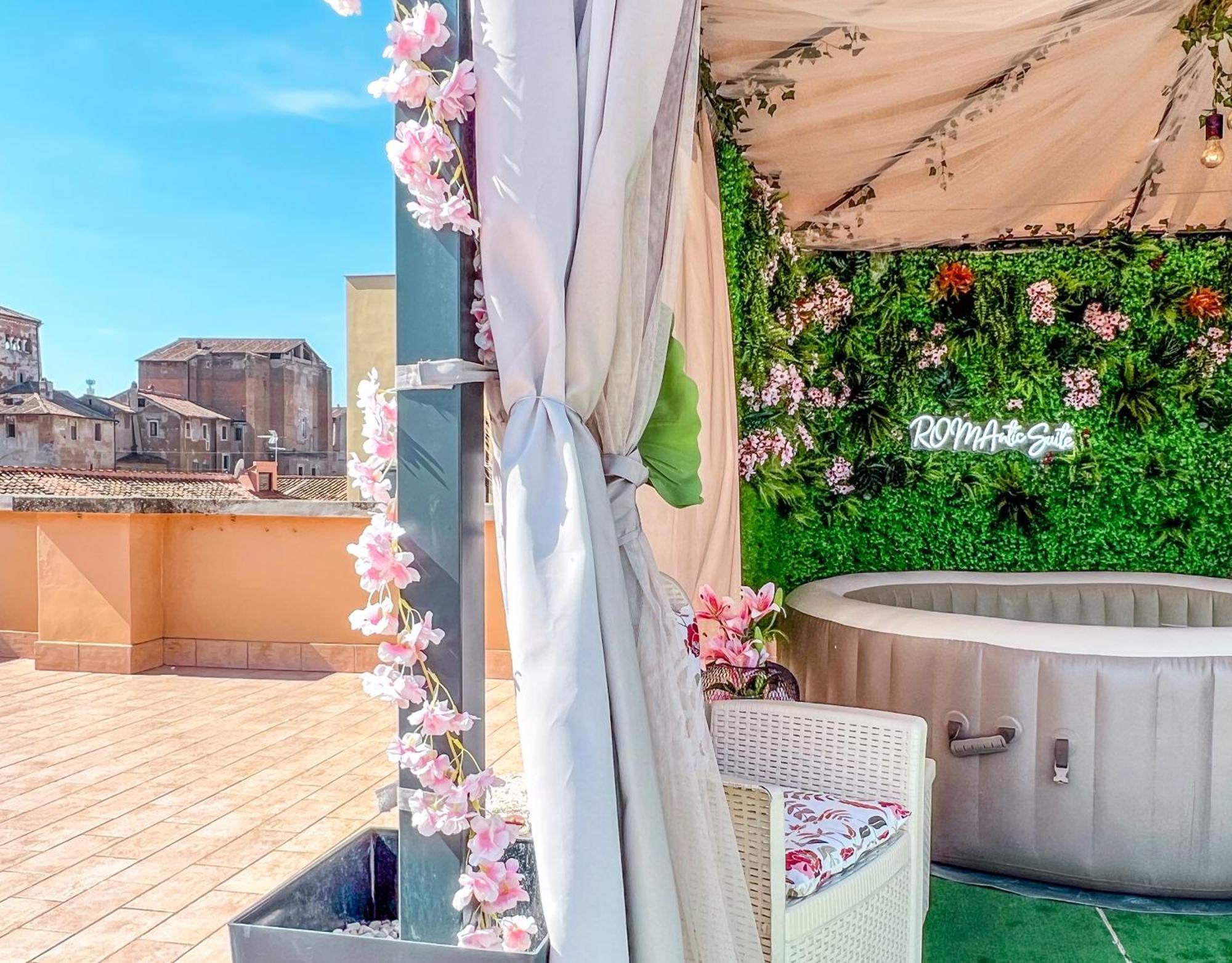Apartment Colosseum House - Private Rooftop, Jacuzzi Hot Tub & View *