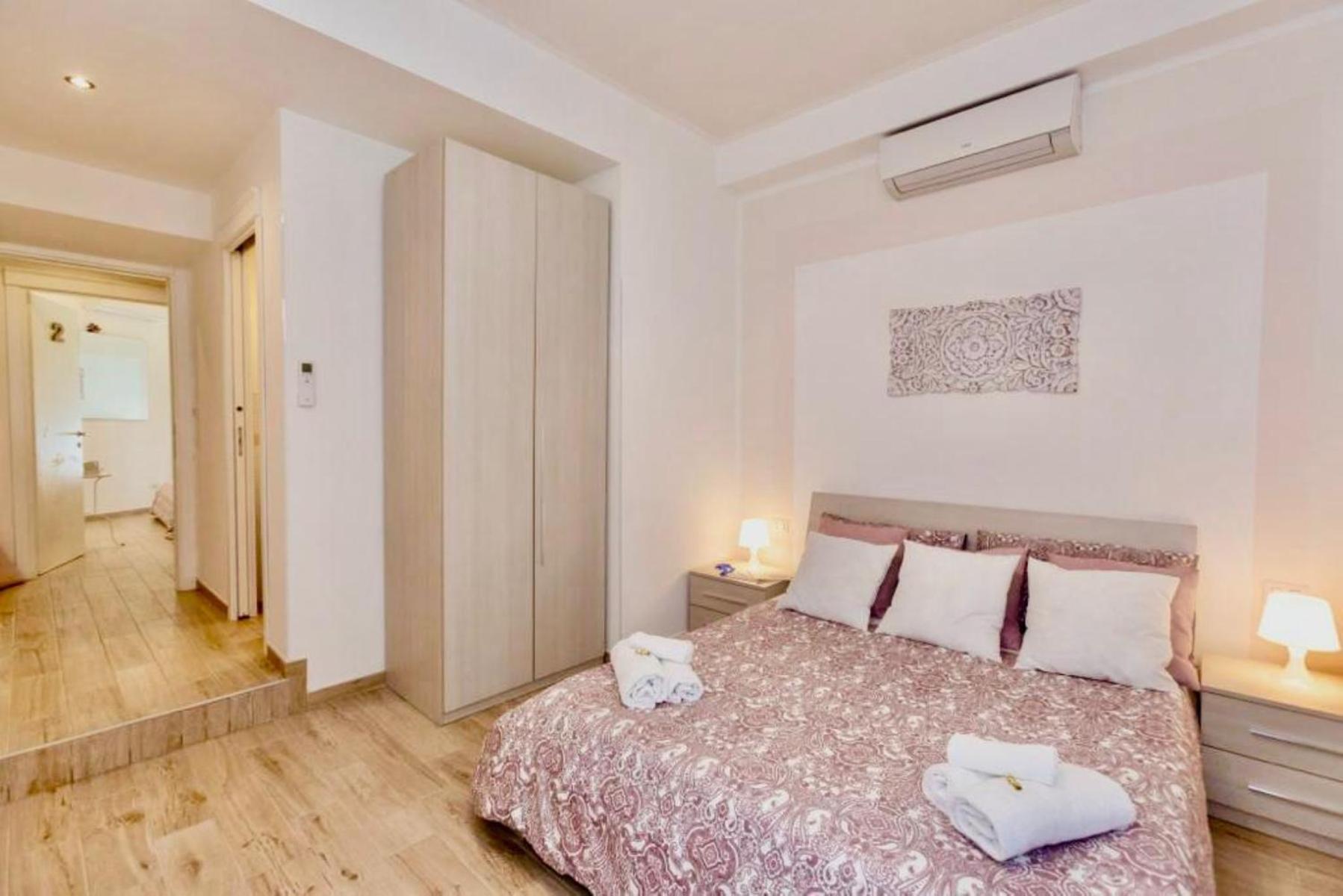 Lovely Nights - Luxury Guest house *