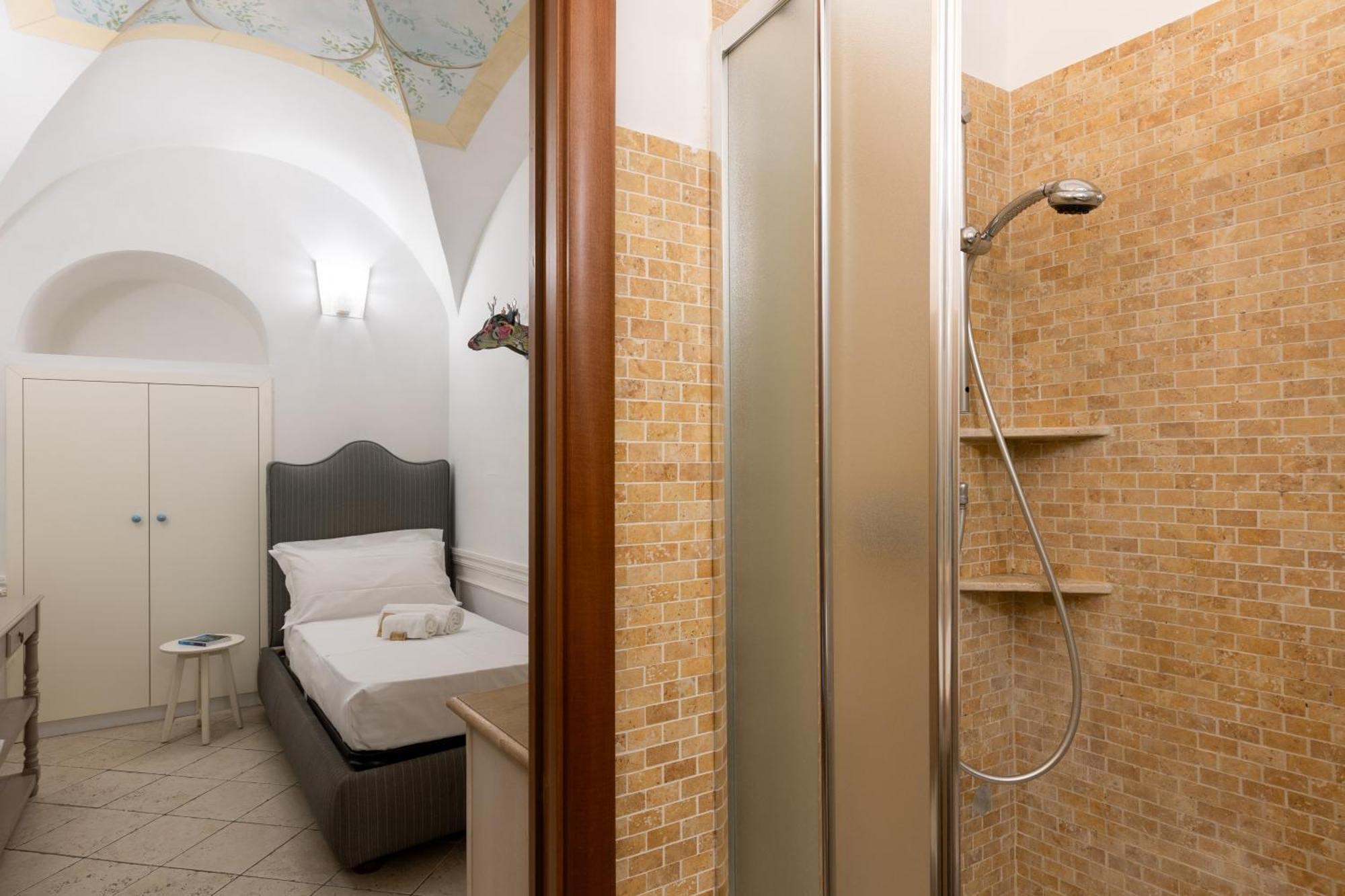 Domus 14 Bed & Breakfast *