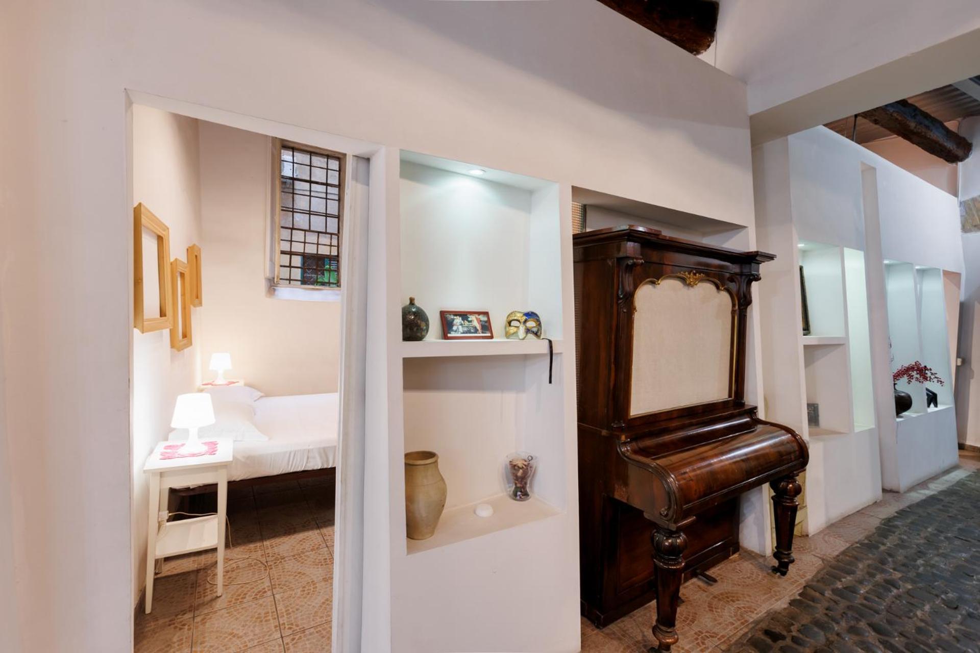 Navona Glamour Apartment *