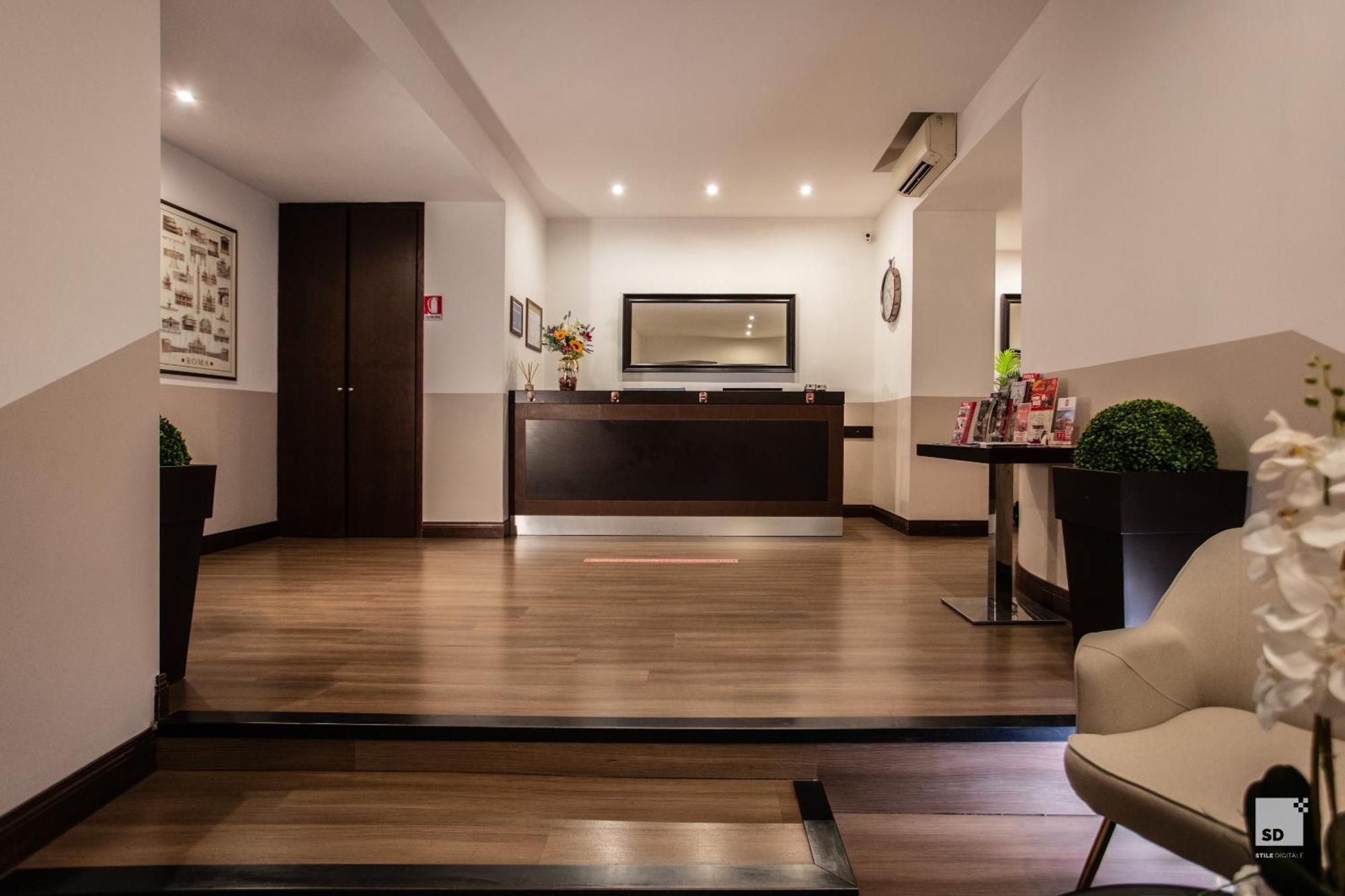 Boutique Nazionale Hotel 3*