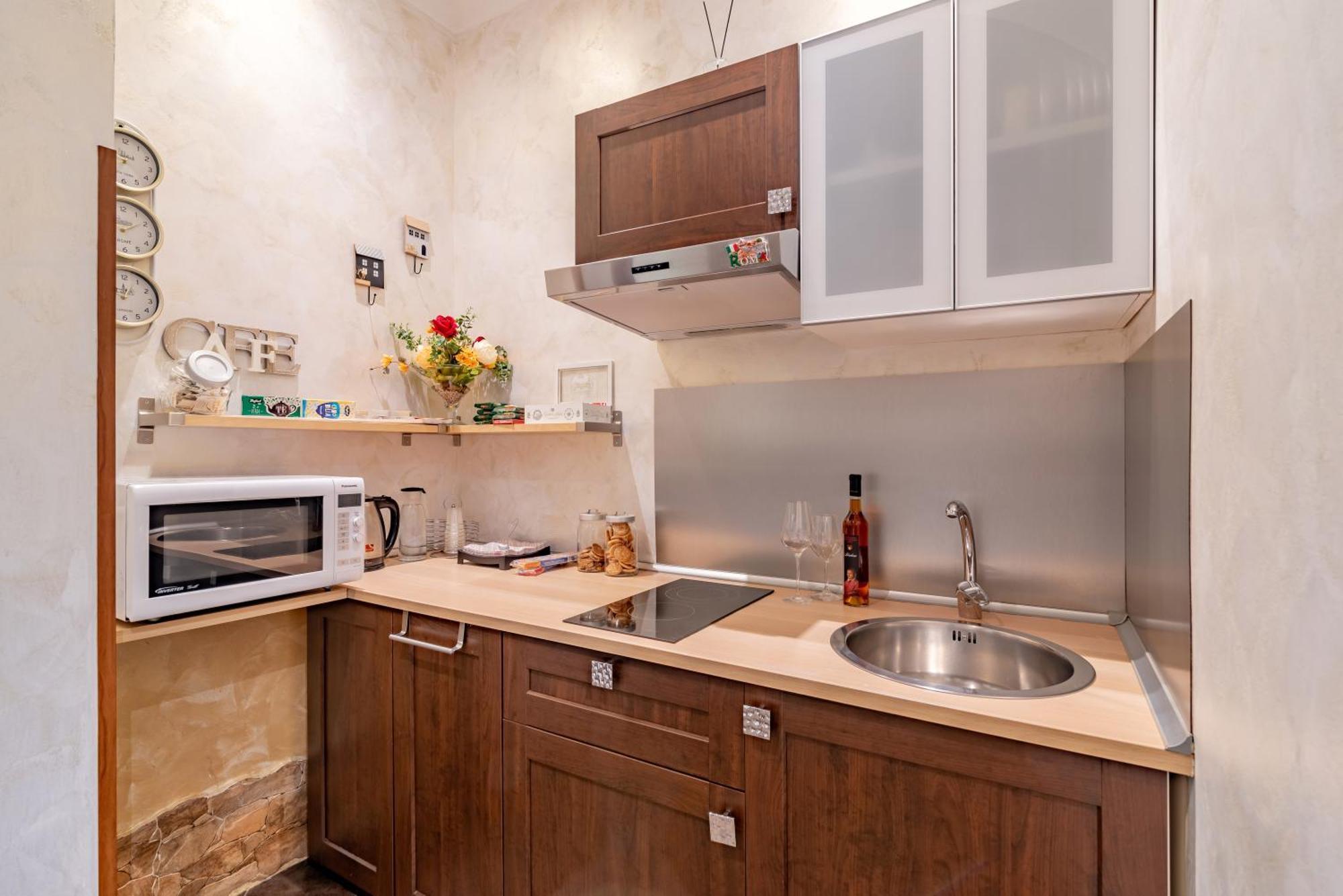 Alis Laura - 150m From Piazza Bologna Metro And 10 Minutes From The Colosseum Couette-café
