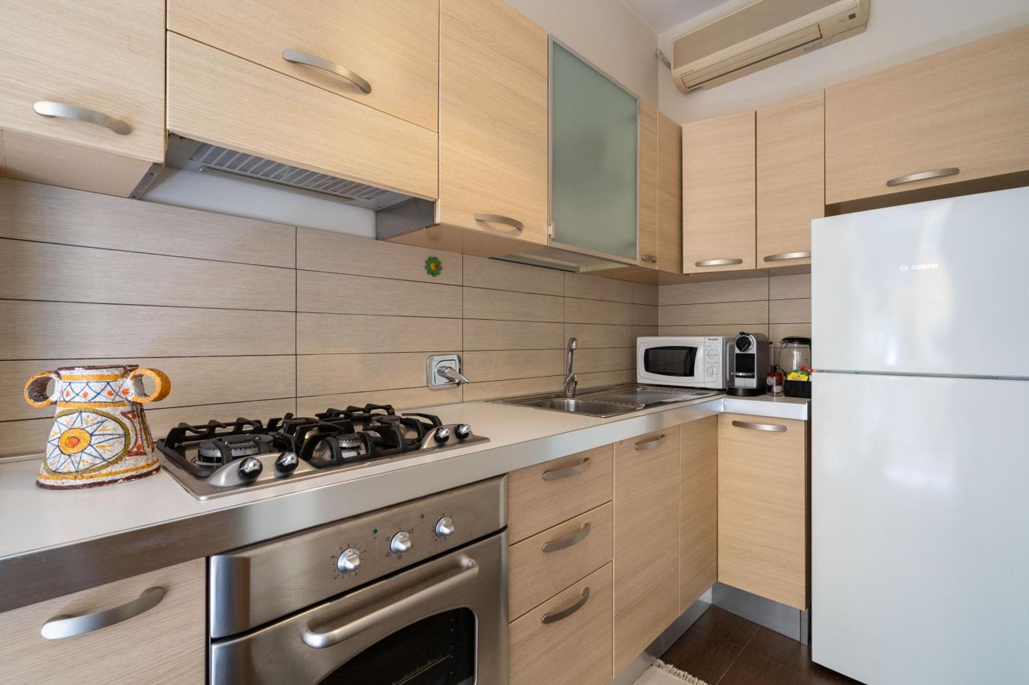 -15min Dal Colosseo- Aria Condizionata & Netflix Gratis Appartement *