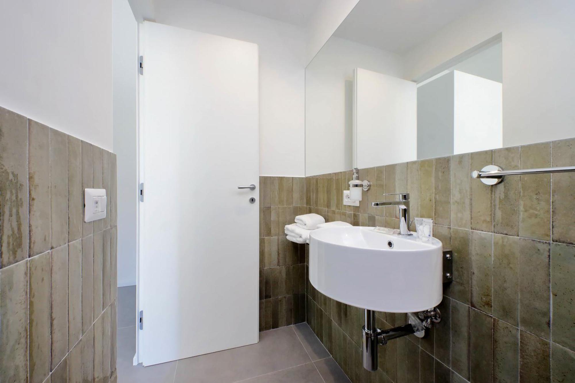 Affittacamere Youcomehere - Montebello Roma