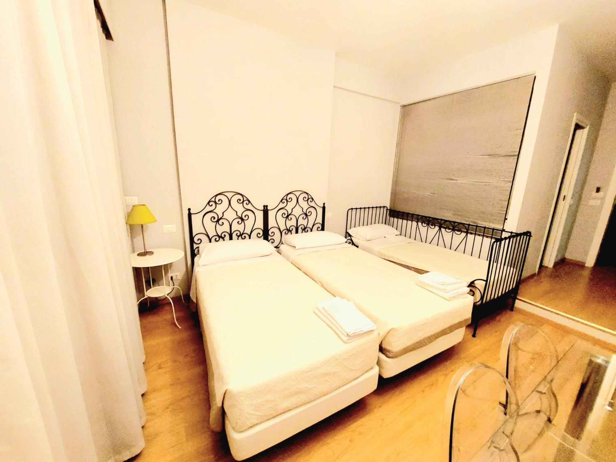 Vanity - 4 Bedrooms With 4 Bathrooms - Ac & Wifi * Rome