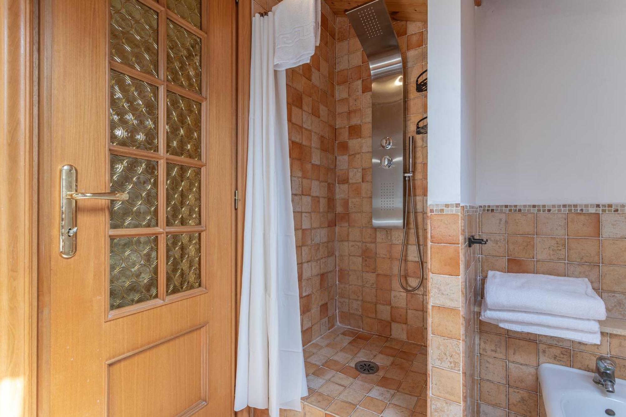 Bbhome Domus Aquae Inside Of Appia Antica Park Roma
