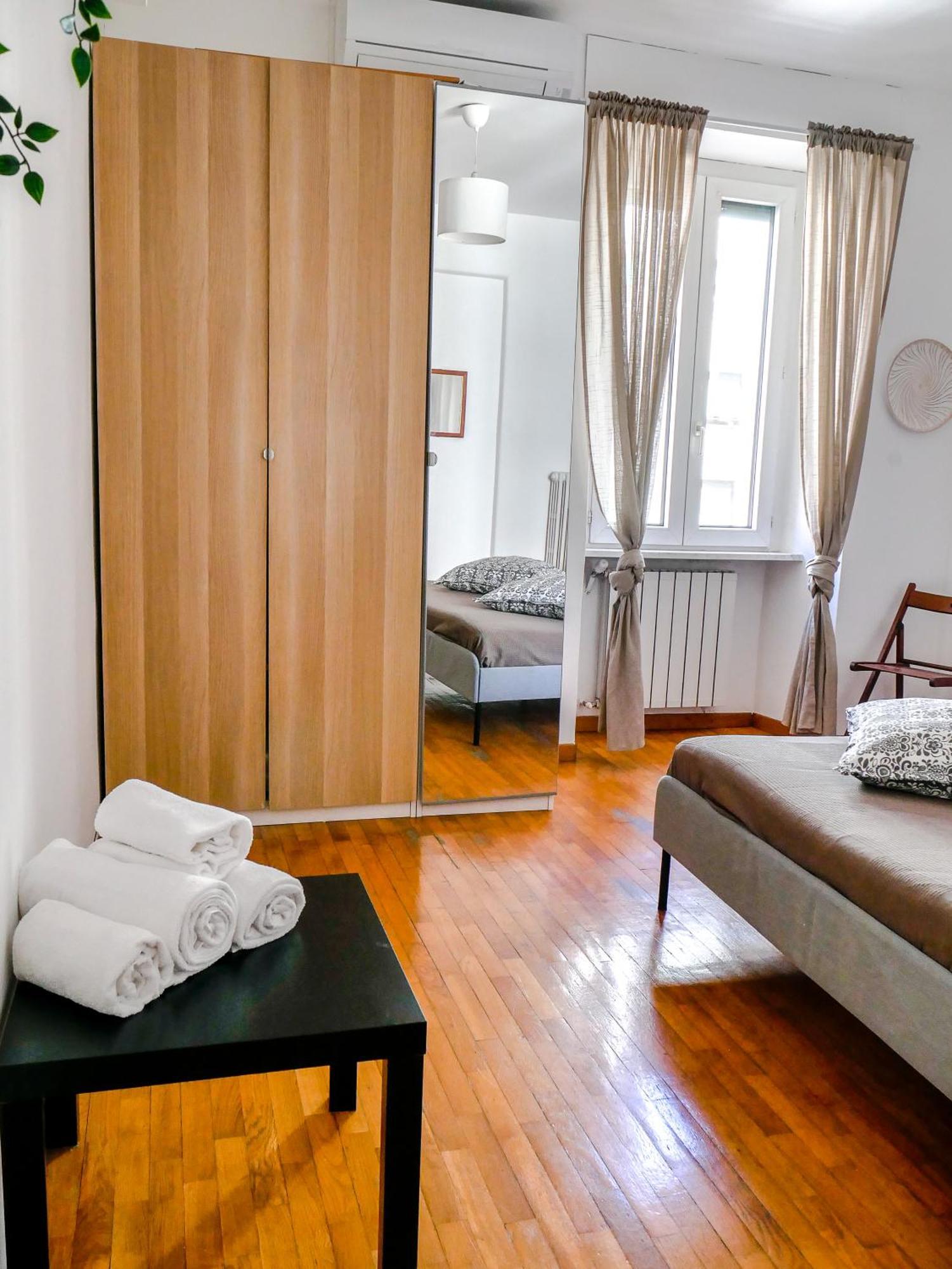 Modern 1 Bedroom Near Metro Appartement Rome