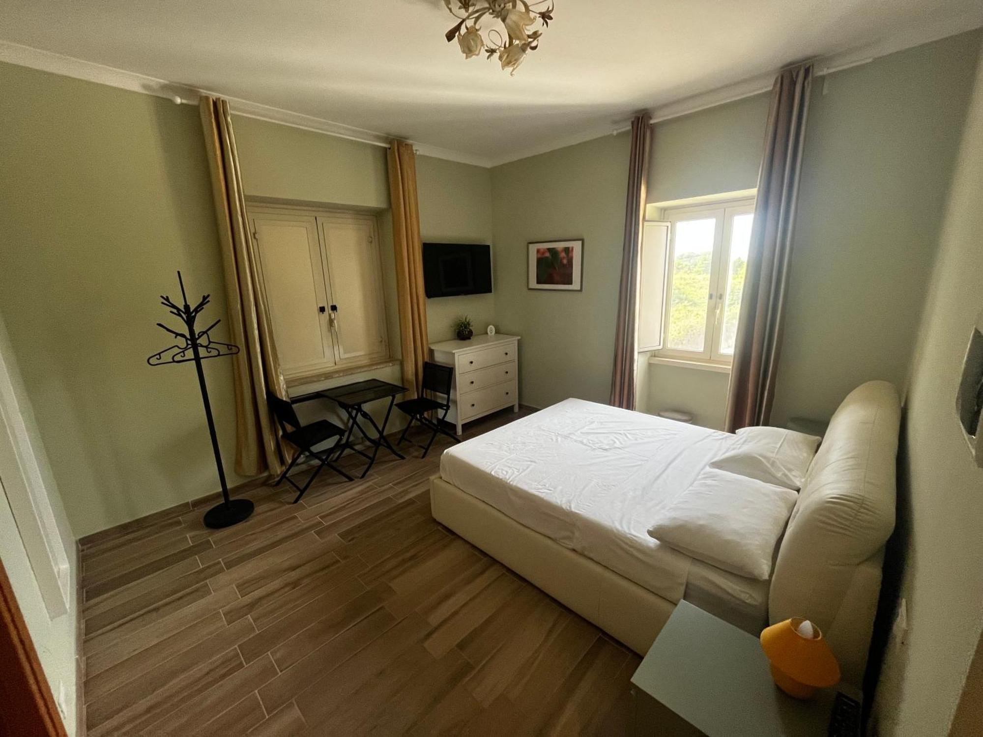 Wuthering Heights Guest house *