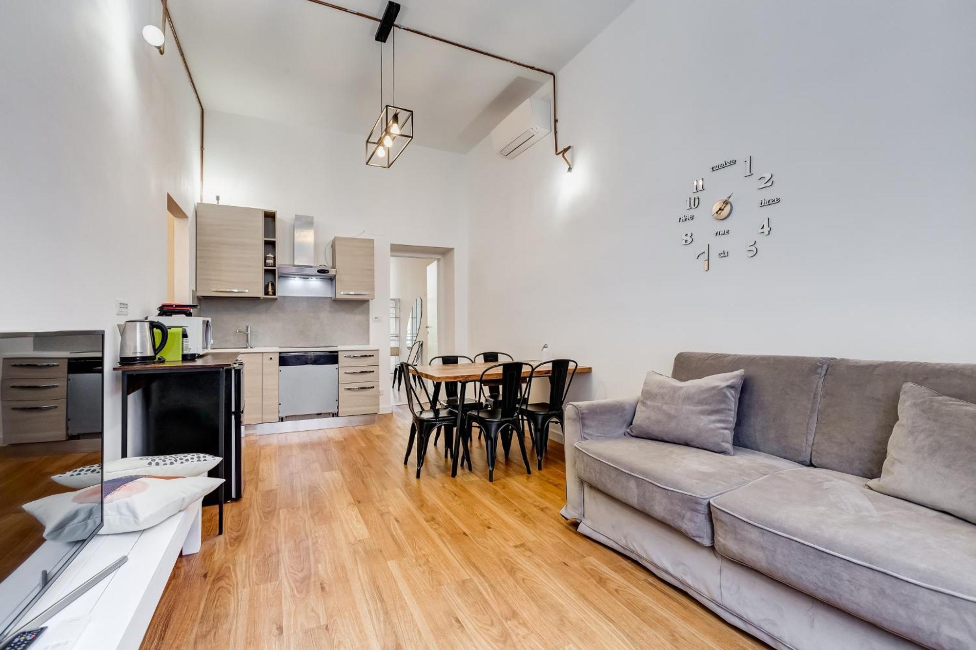 Bmga L House 2bdr Near Vatican Apartment *