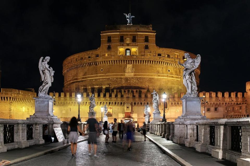 Elegantia Luxury * Rome