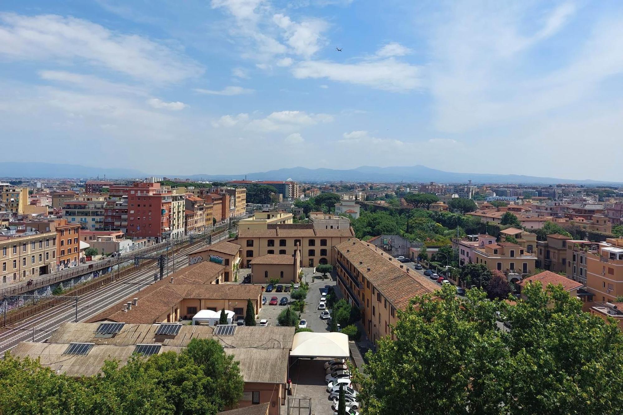 Super Attico Con Terrazza Lodi Apartamento *