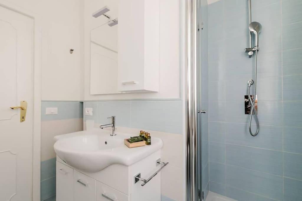 Appartamento Hostme Piazza Di Spagna Apartament Roma