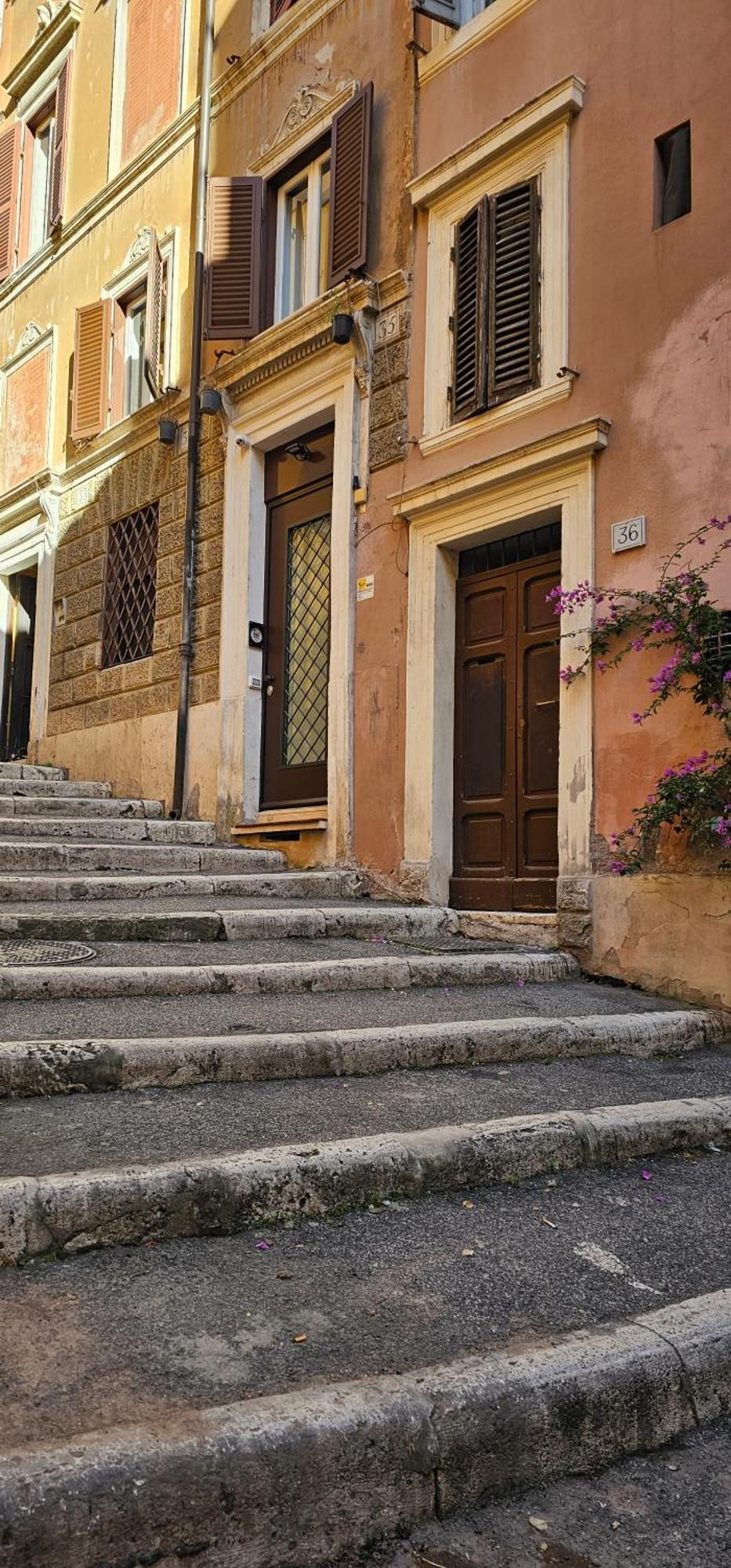 Domus Ibernesi Apartment Rome