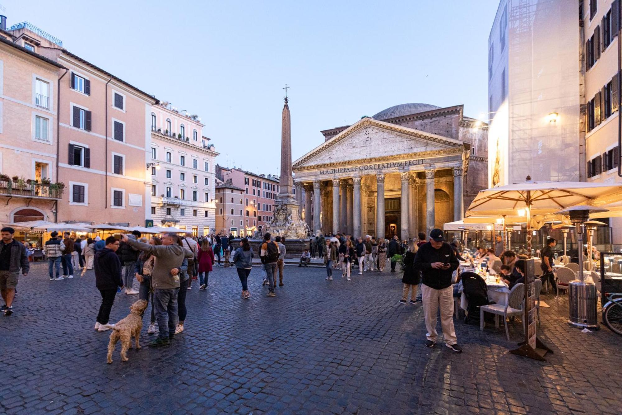 Amazing Art Deco Pantheon - Topcollection * Rome