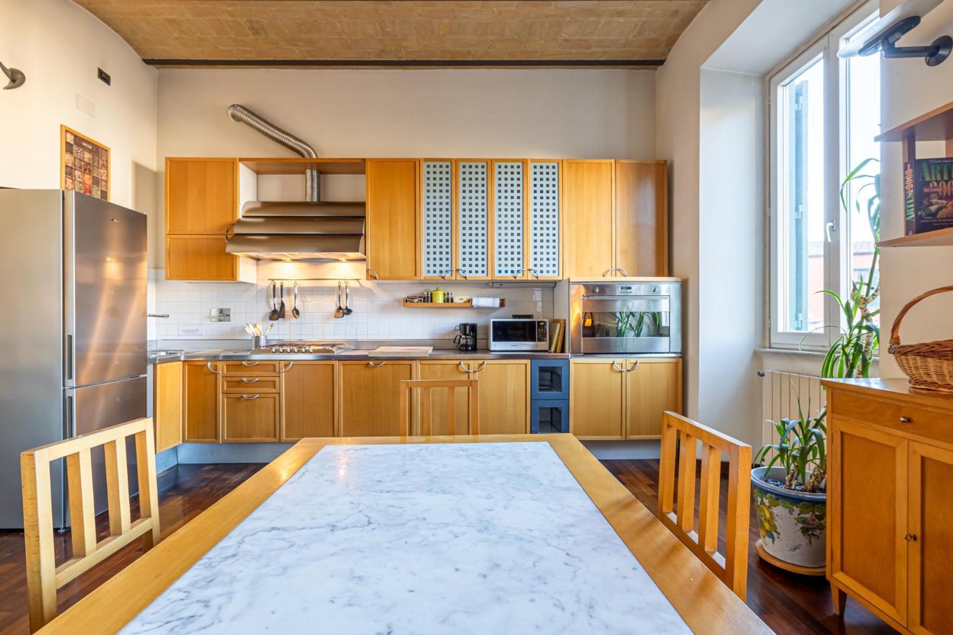 New Trastevere Home: Big, Elegant, Comfy * Rome