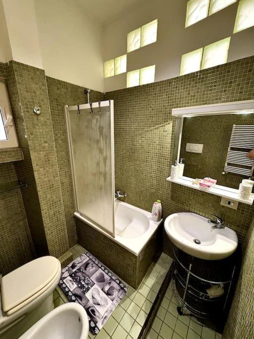 Apartamento Colosseo -termini Elegante Loft 5 Stelle Roma