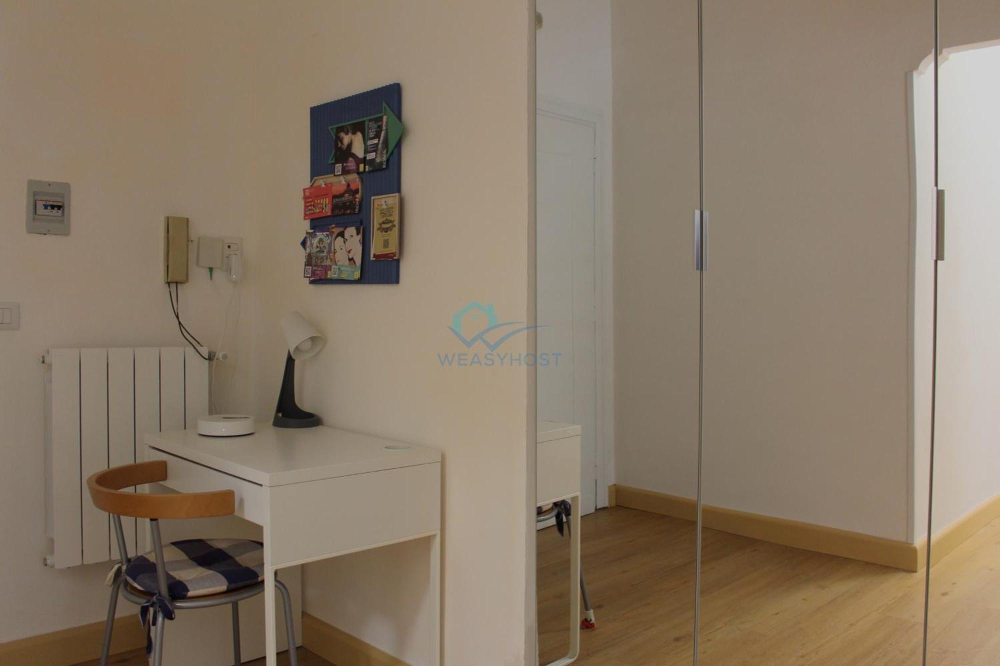 Modern Comfy With Terrace Near San Paolo Rome