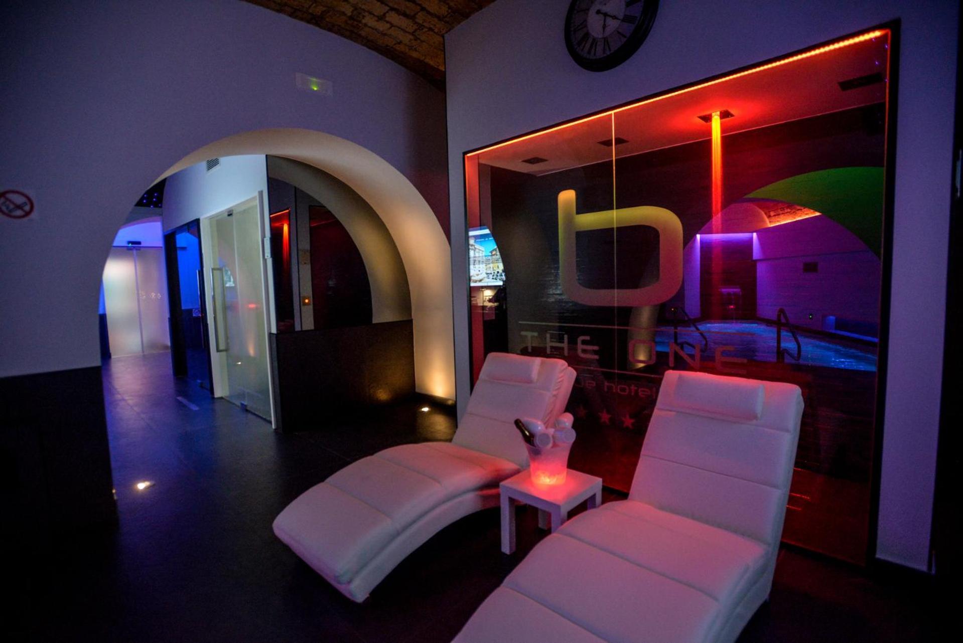 The One Boutique & (adults Only) 4*