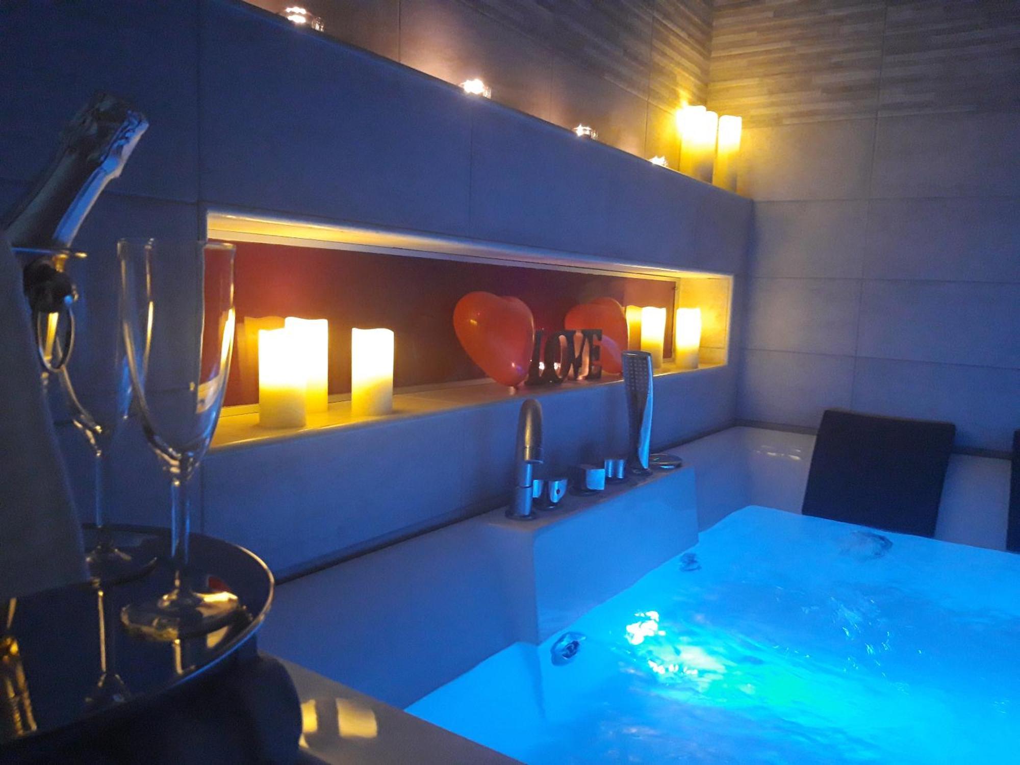 Nido Di Suite, Jacuzzi King Size, Metro C Roma