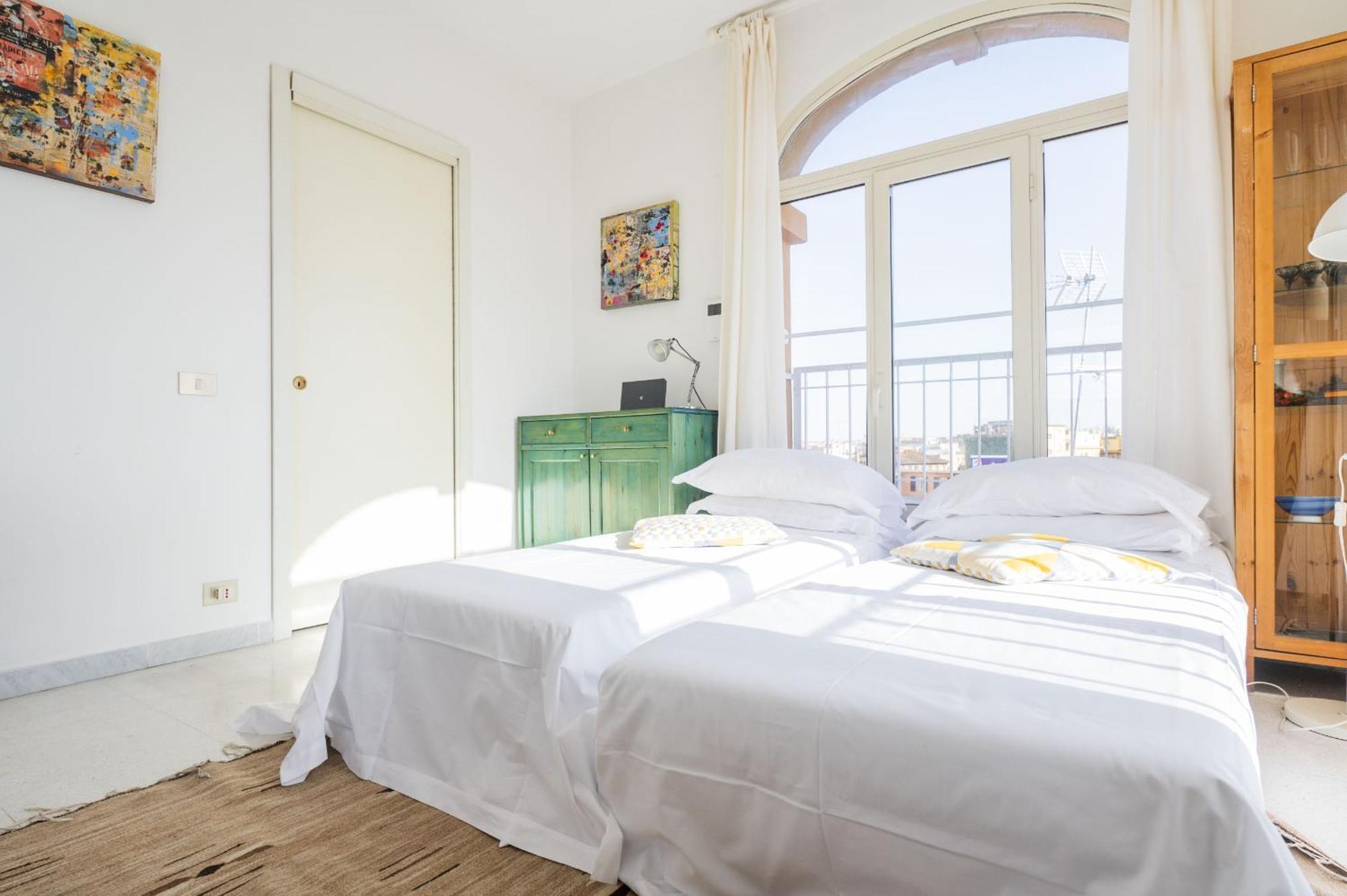 Apartment St John Basilica Lovely Tower *