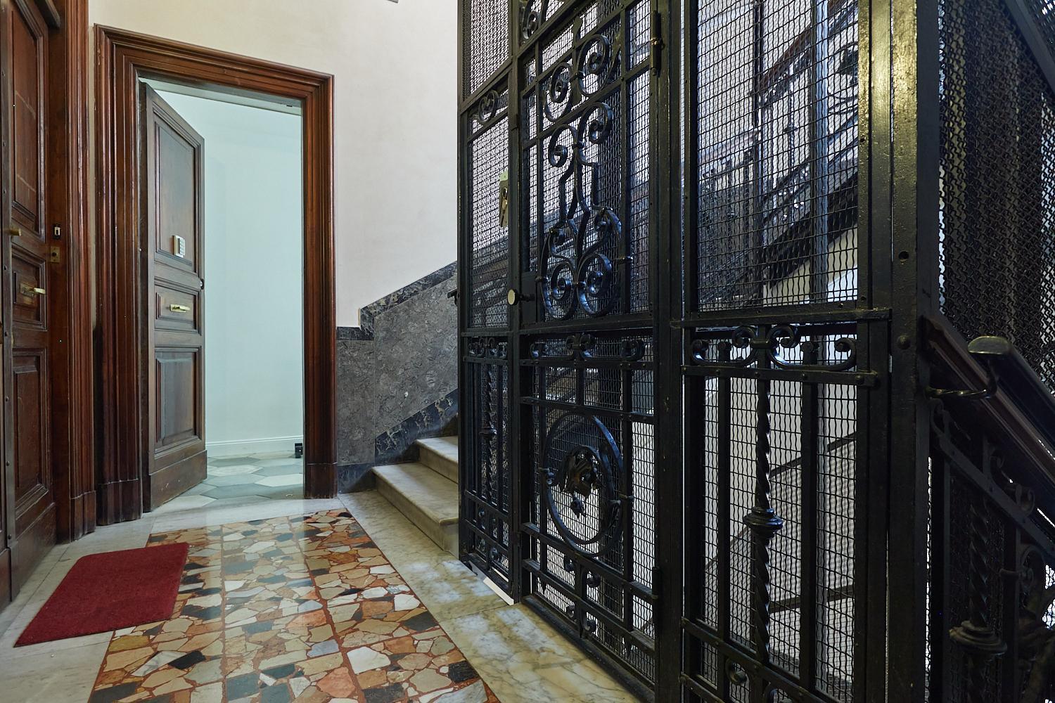Loft In Front Of St Peter's Square And Sant'angelo Castle - Myloft In Appartamento *