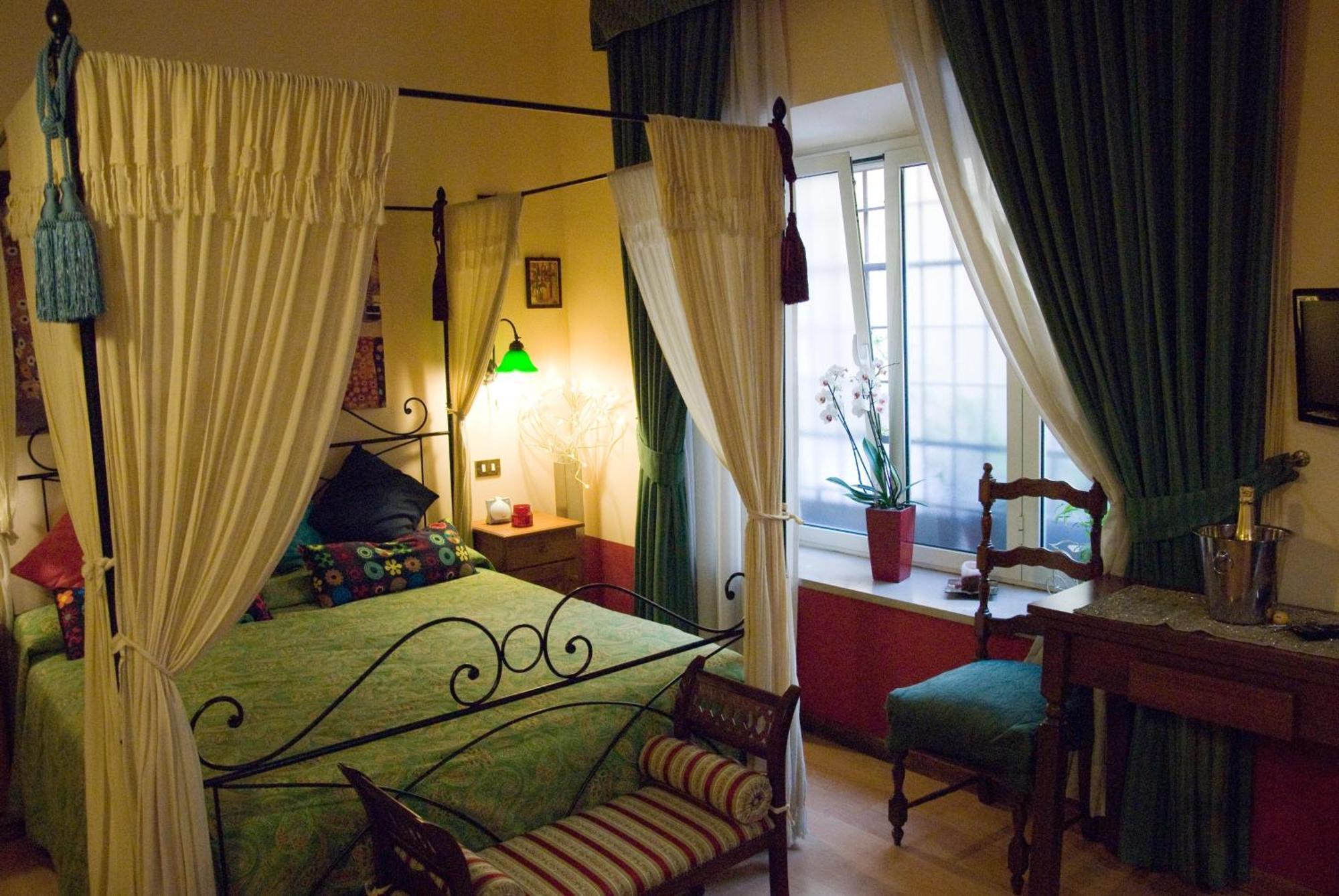 Cavour 1&2 Apartment Rome